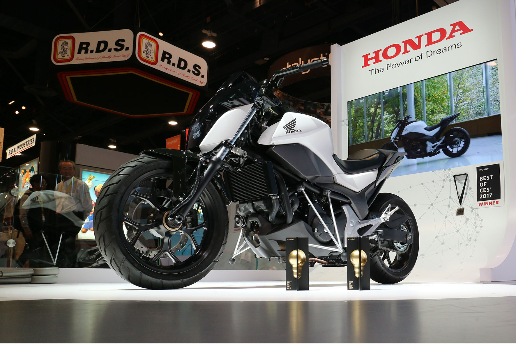 567naprancheta_honda_riding_assist_3.jpg