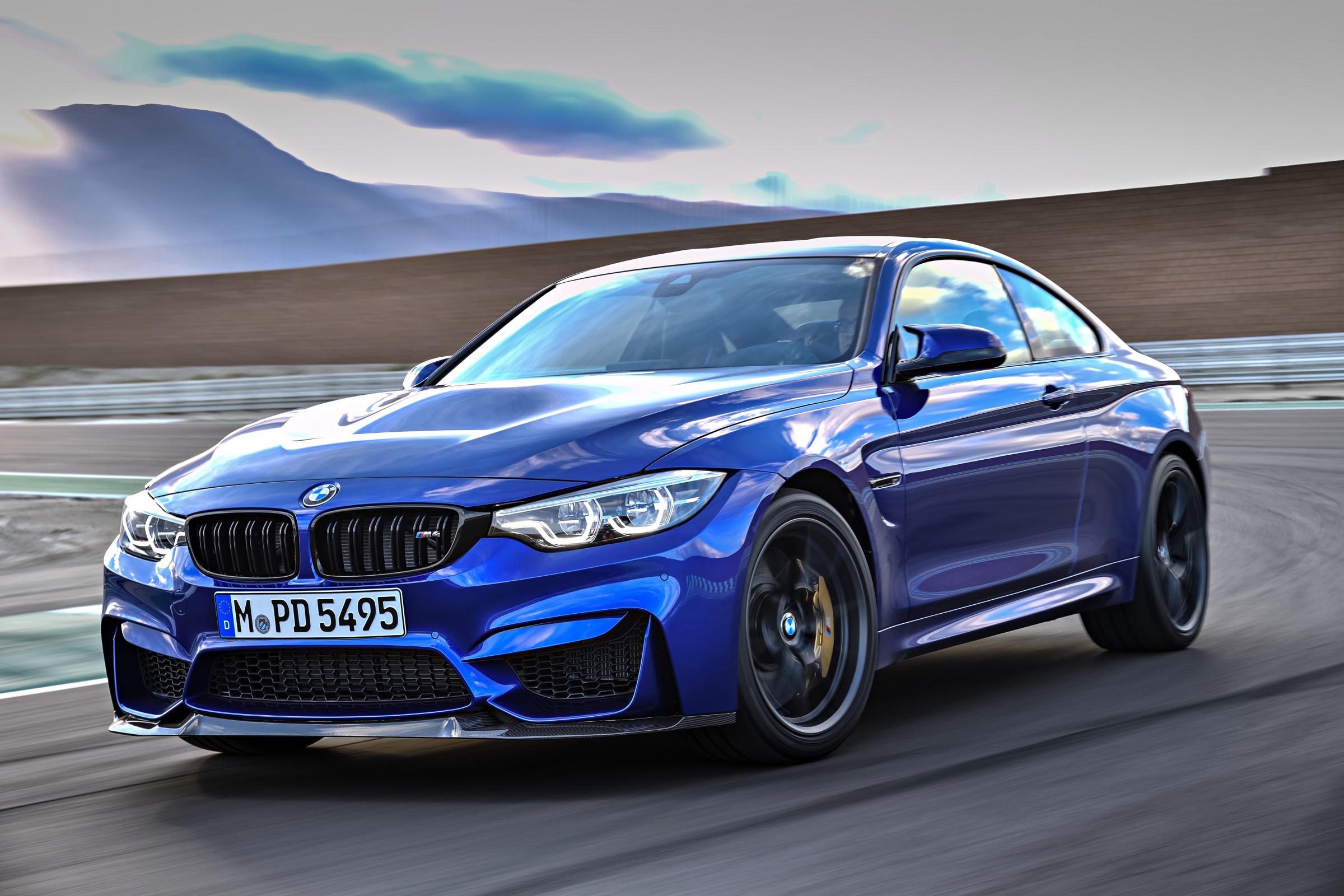 bmw m4 cs dianteira