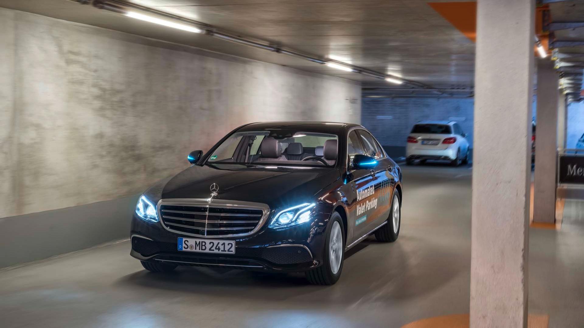 mercedes-benz-automated-parking-system_5