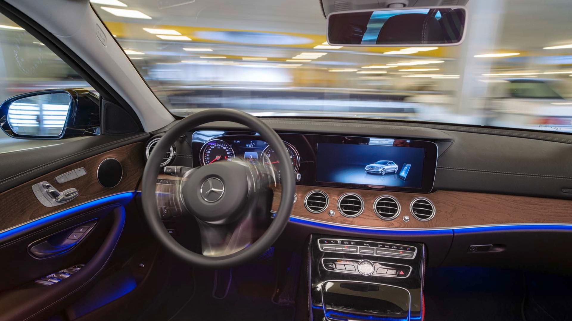 mercedes-benz-automated-parking-system_6