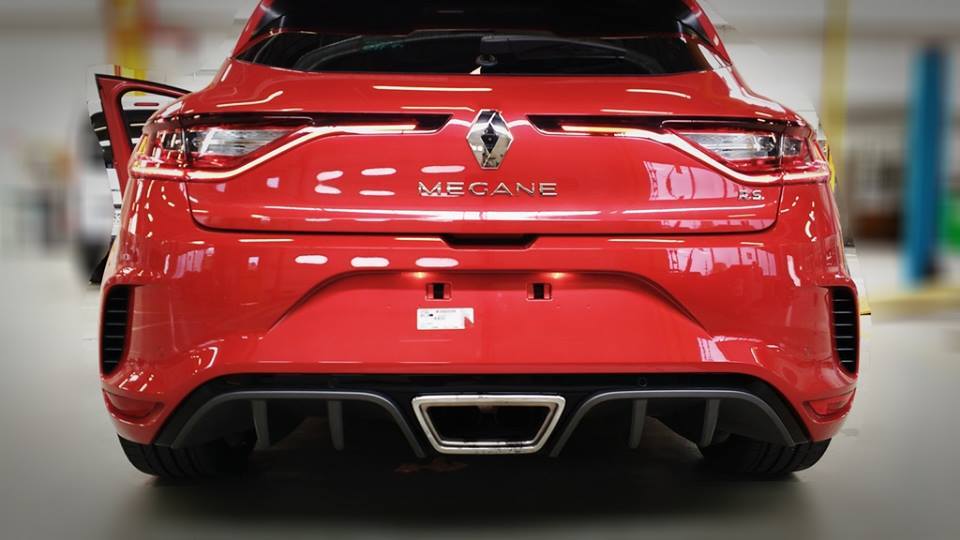 Renault Megane R.S. 2018 facebook virtuel-car