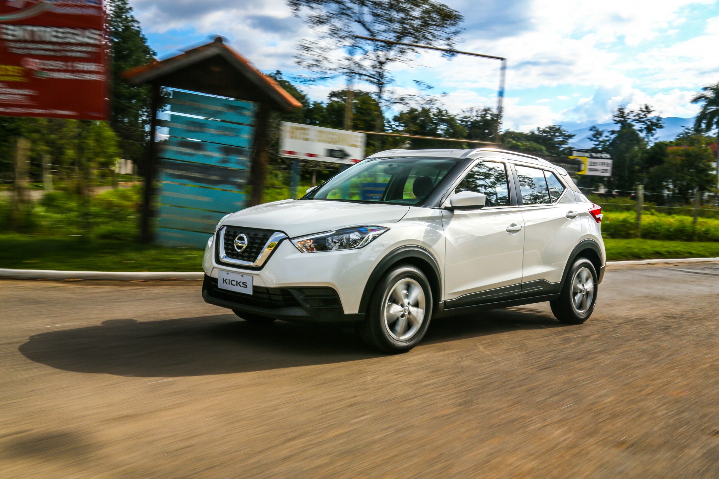 Nissan Kicks S 1.6 manual