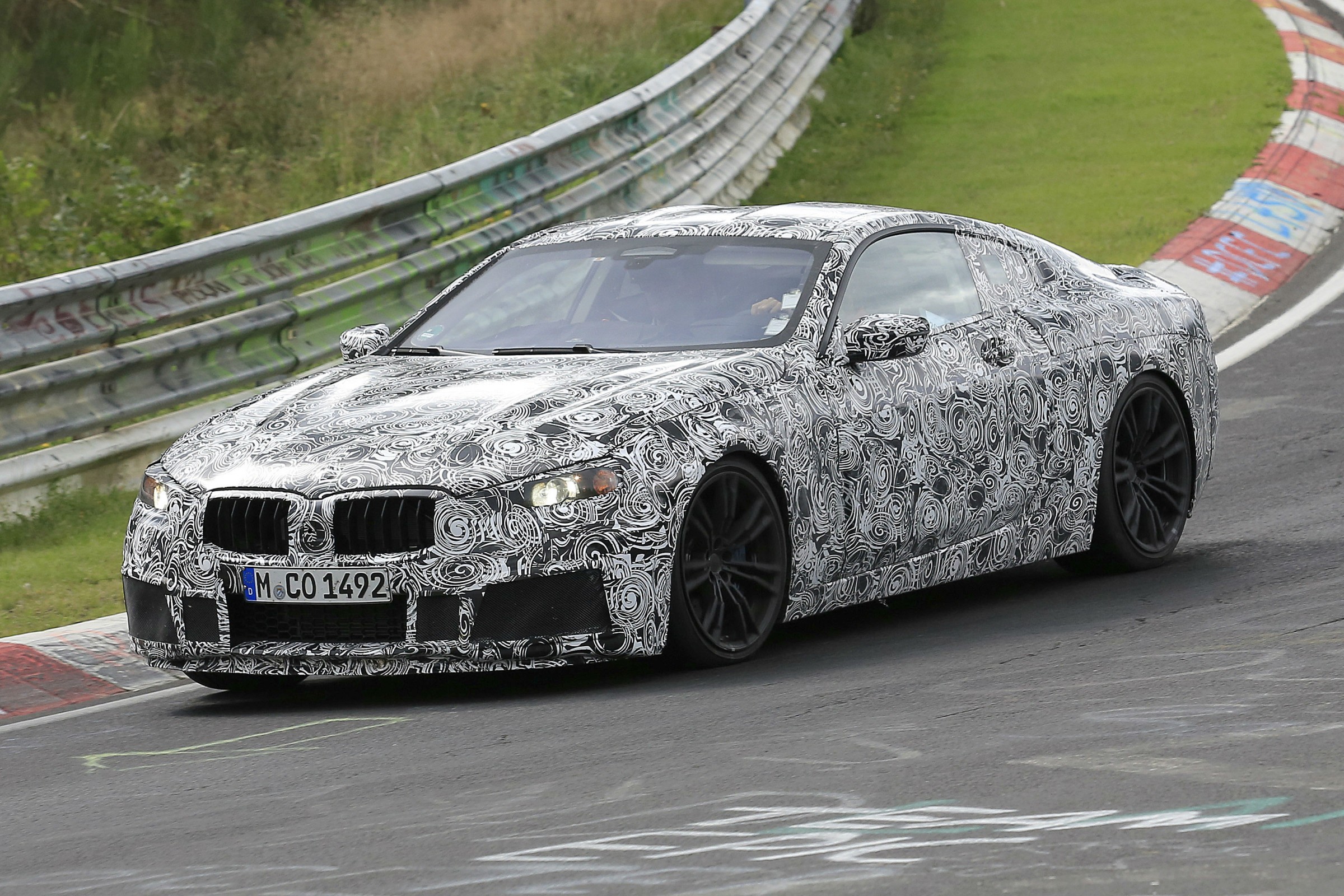 BMW M8 Segredo Flagra