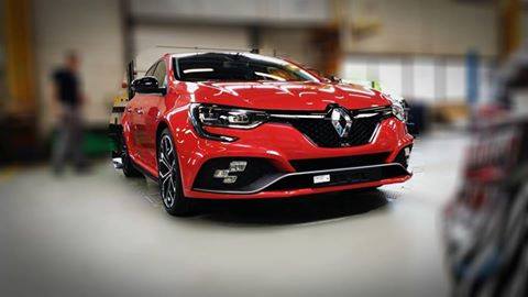 Renault Megane R.S. 2018 facebook virtuel-car 2