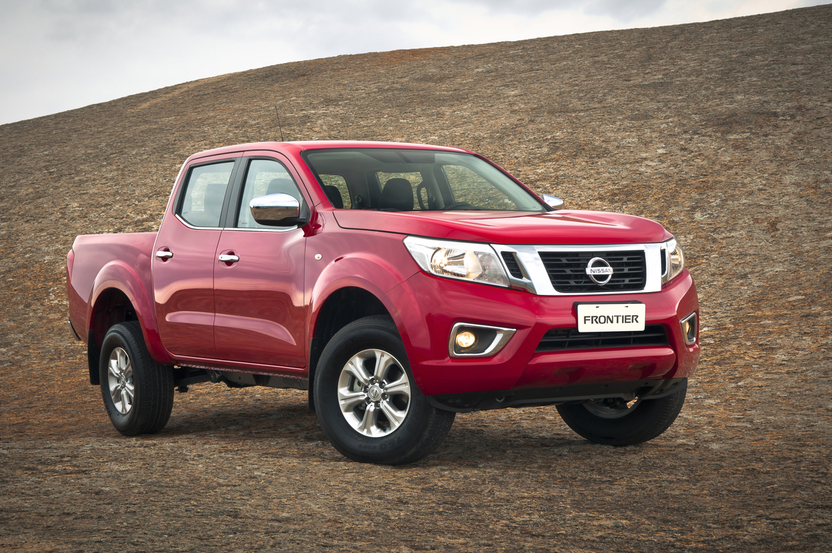nissan frontier se 2018