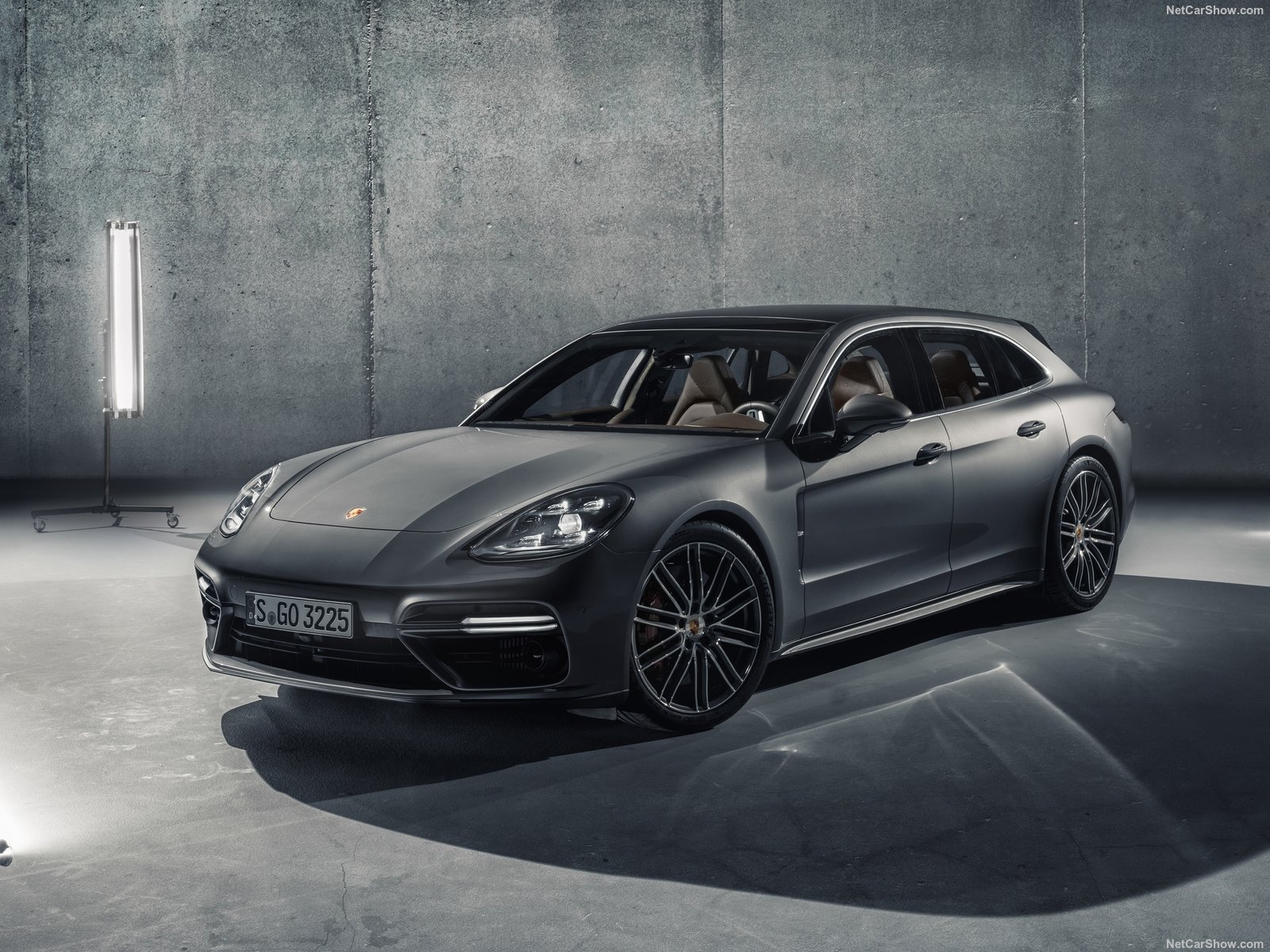 Porsche Panamera Sport Tursimo