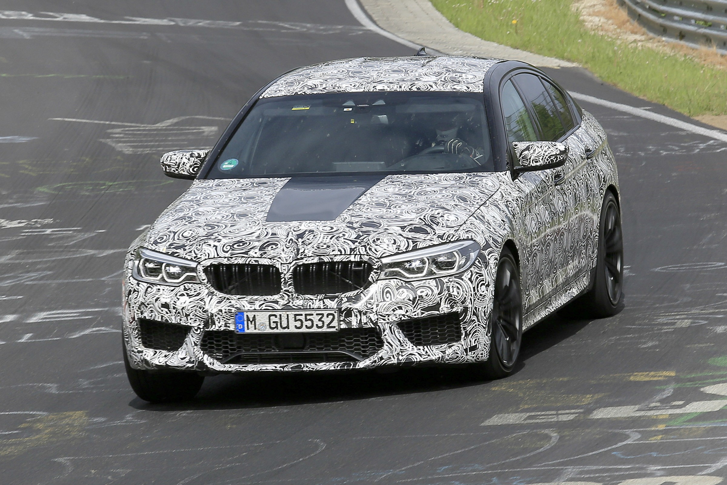 BMW M5 Seegredo Flagra