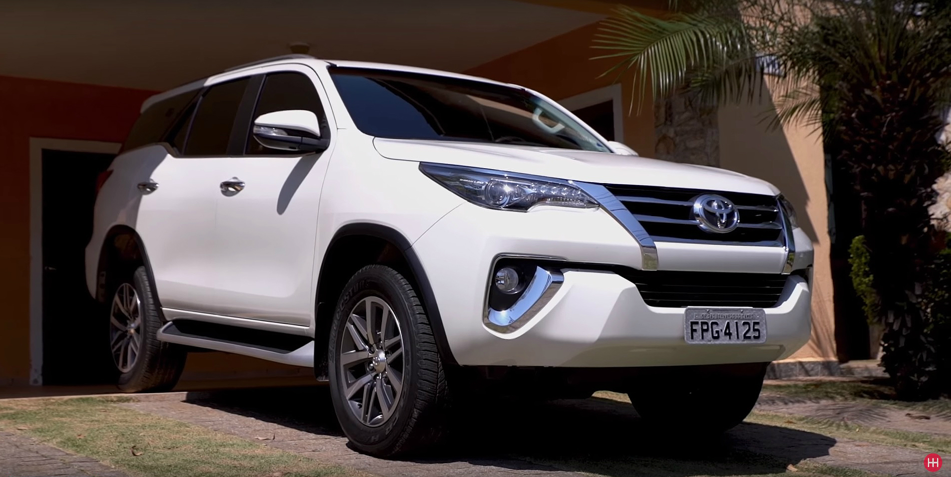 Toyota Hilux SW4