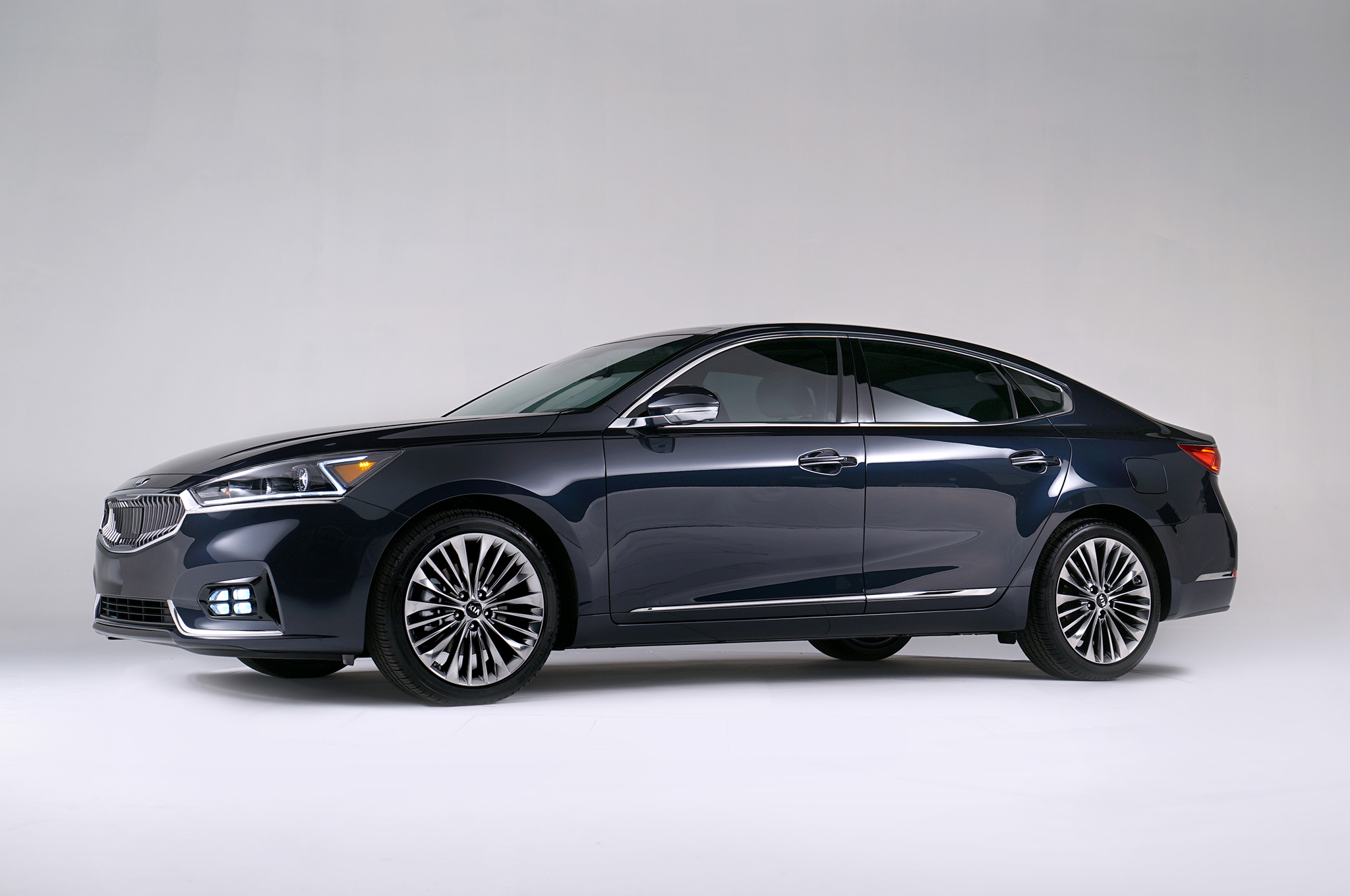 2017 kia cadenza