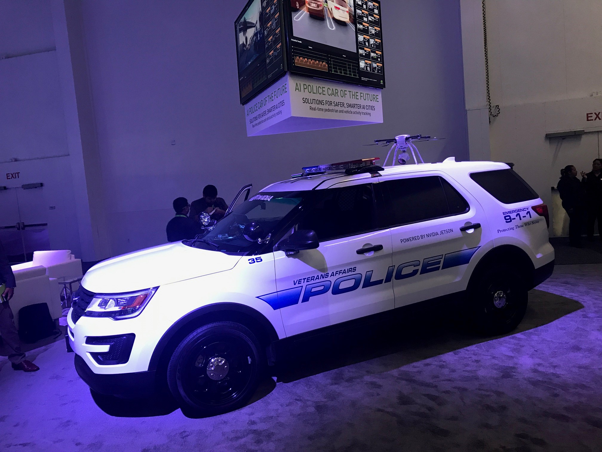 Carro de polícia do futuro