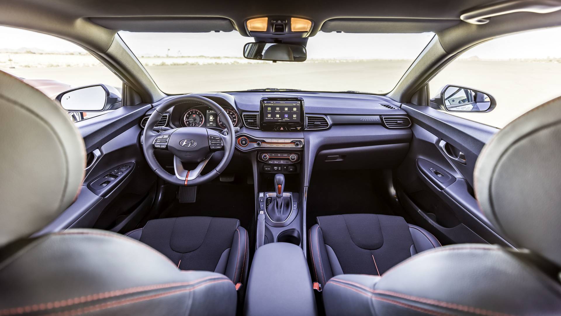 2019-hyundai-veloster_18.jpg
