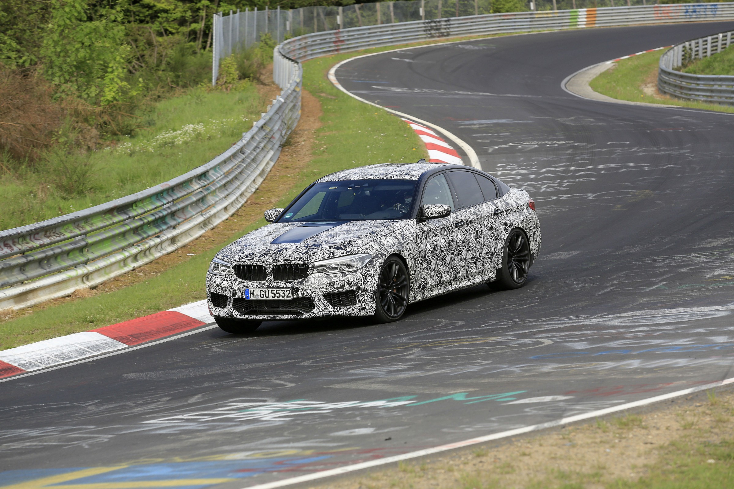 BMW M5 Seegredo Flagra