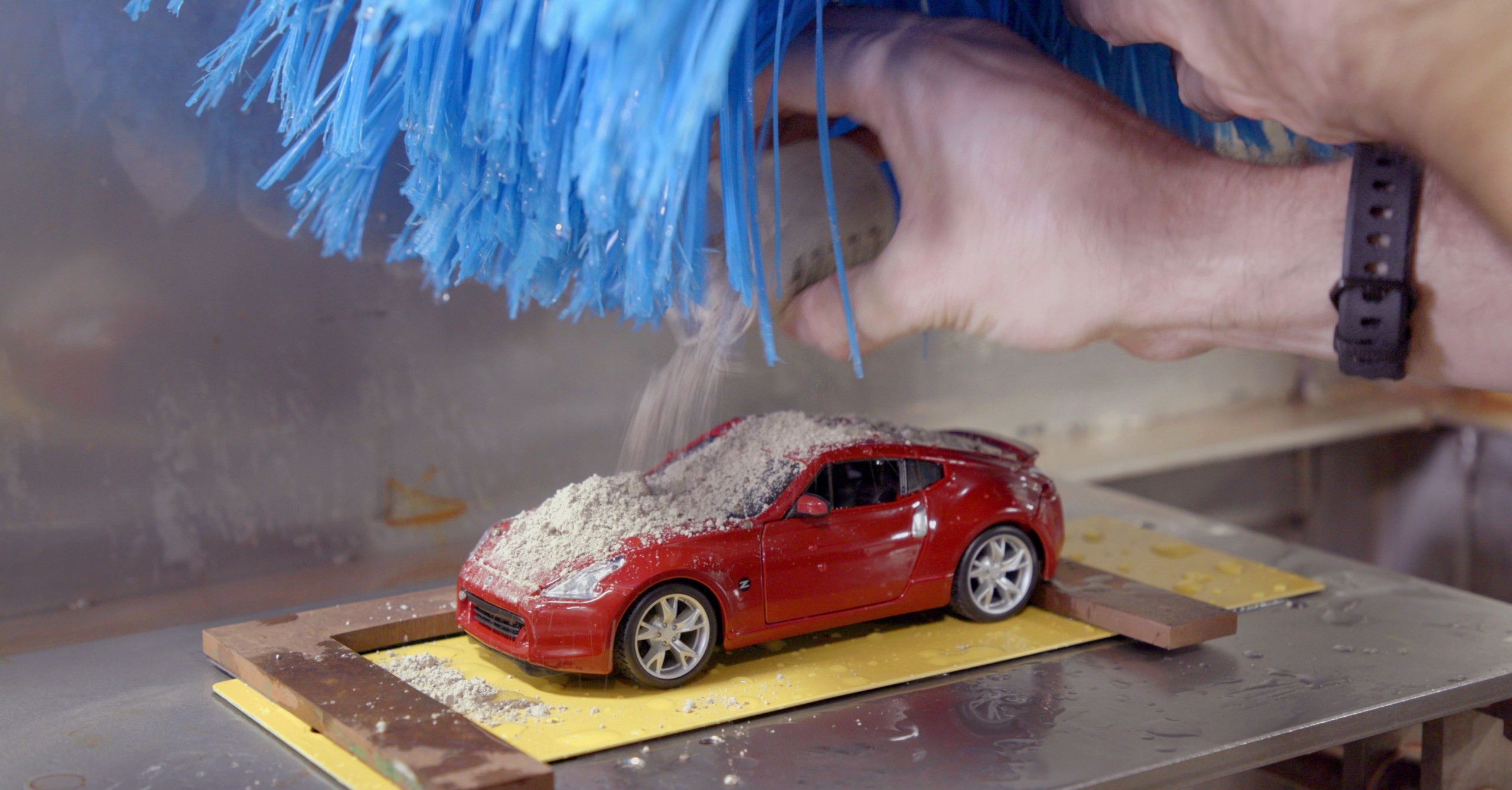 Nissan Mini Lava Rápido Car Wash