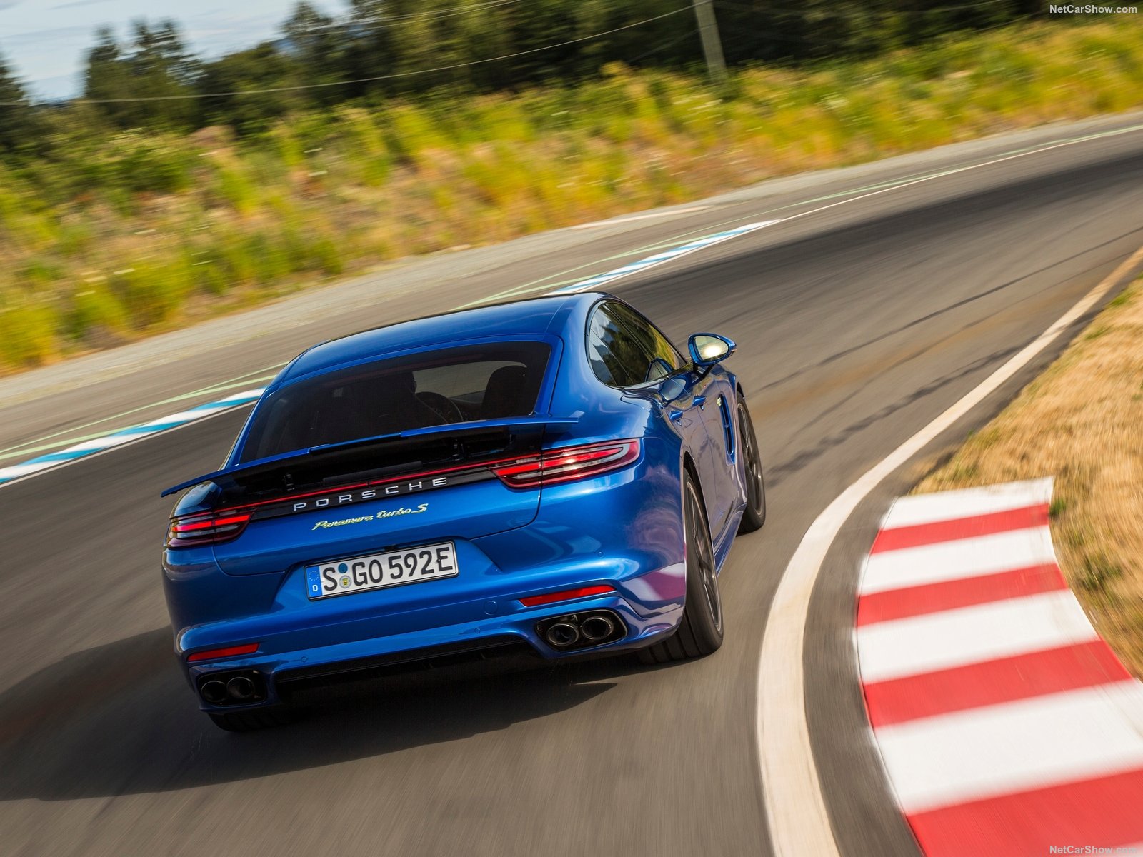 Porsche Panamera Turbo S e-Hybrid