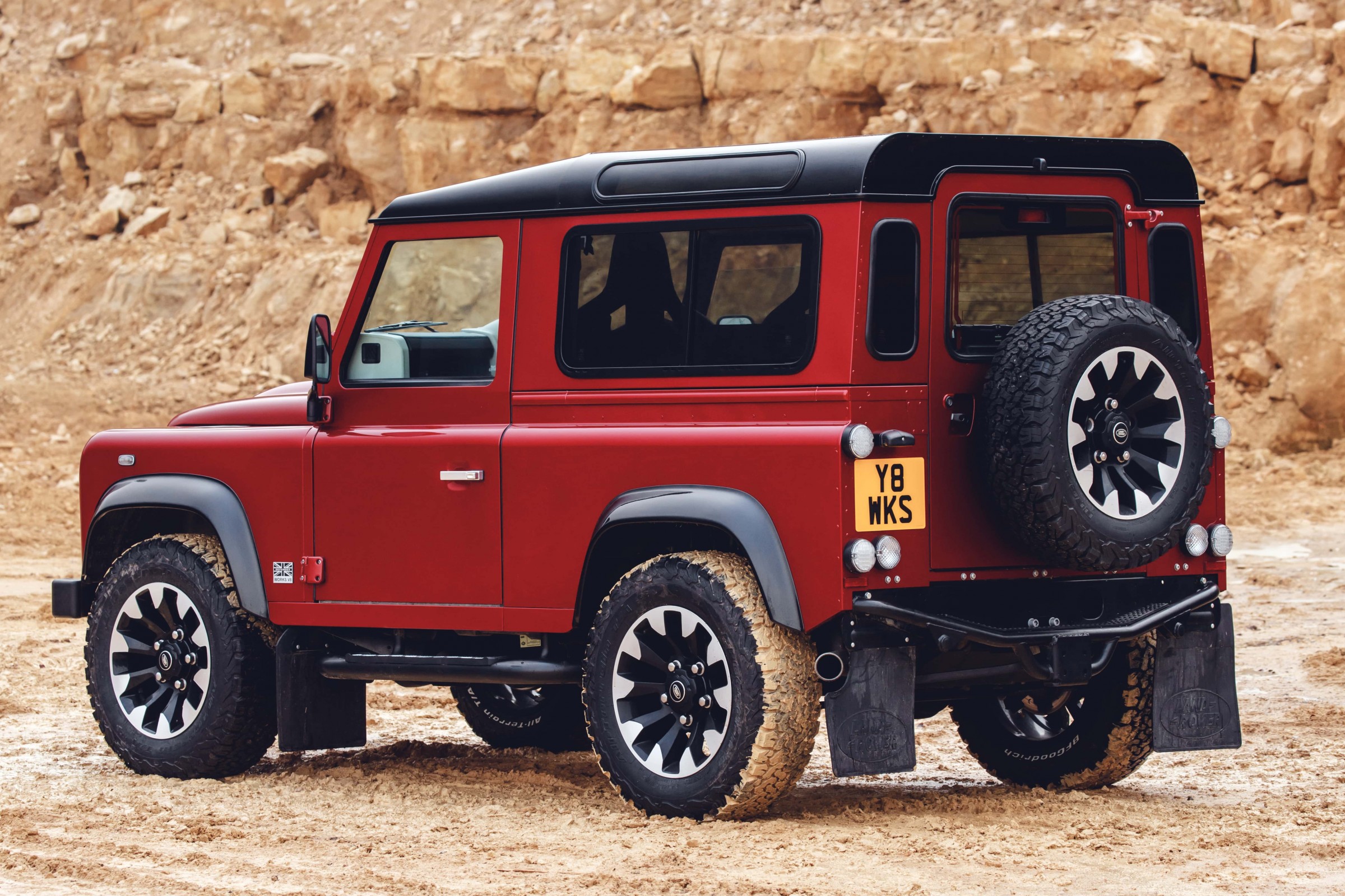 Land Rover Defender Works V8 70th edition