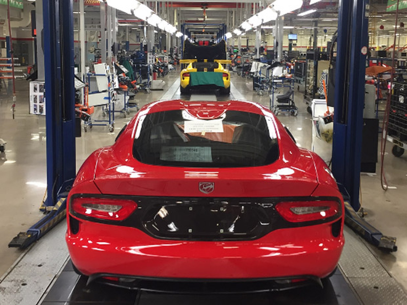 ultimo dodge viper produzido 2017