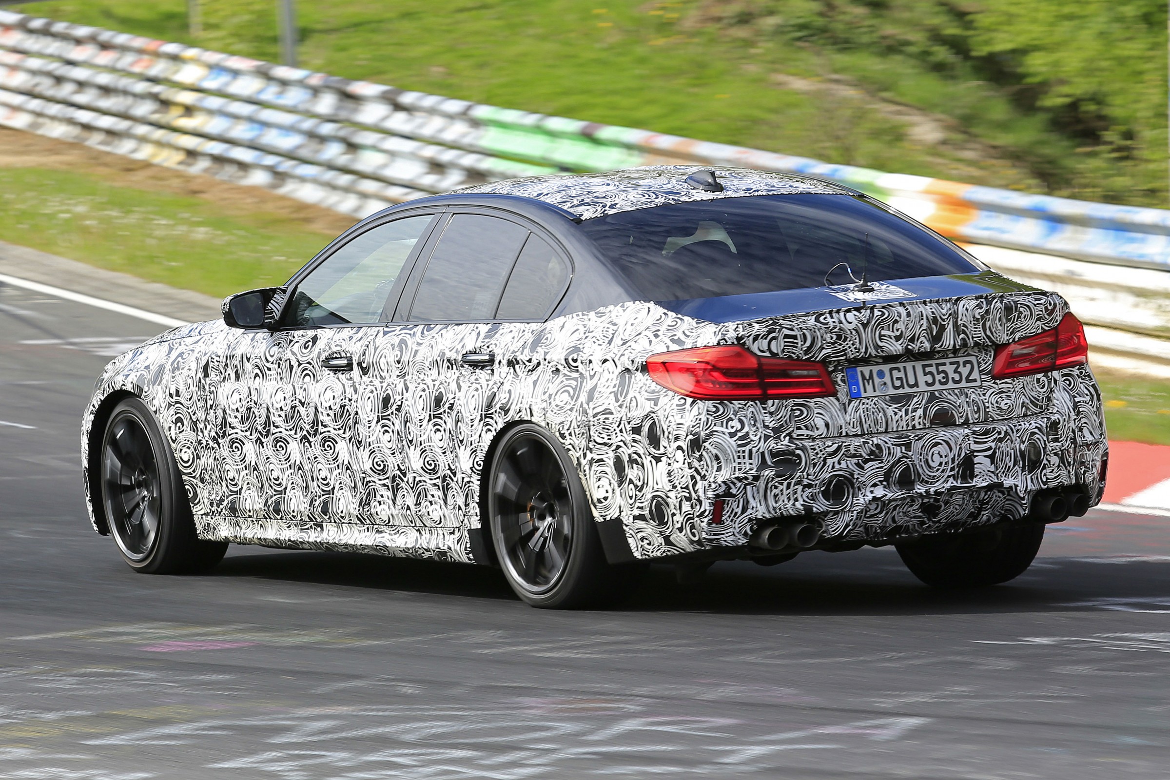 BMW M5 Seegredo Flagra
