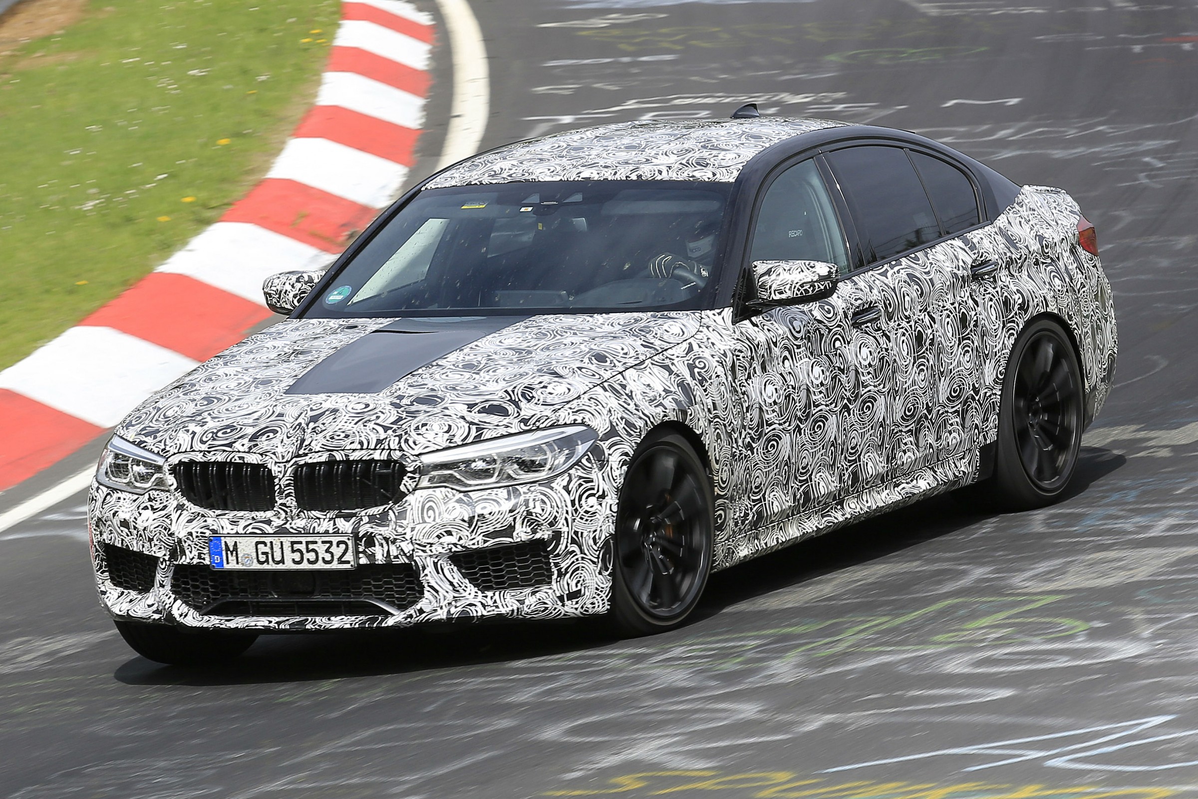 BMW M5 Seegredo Flagra