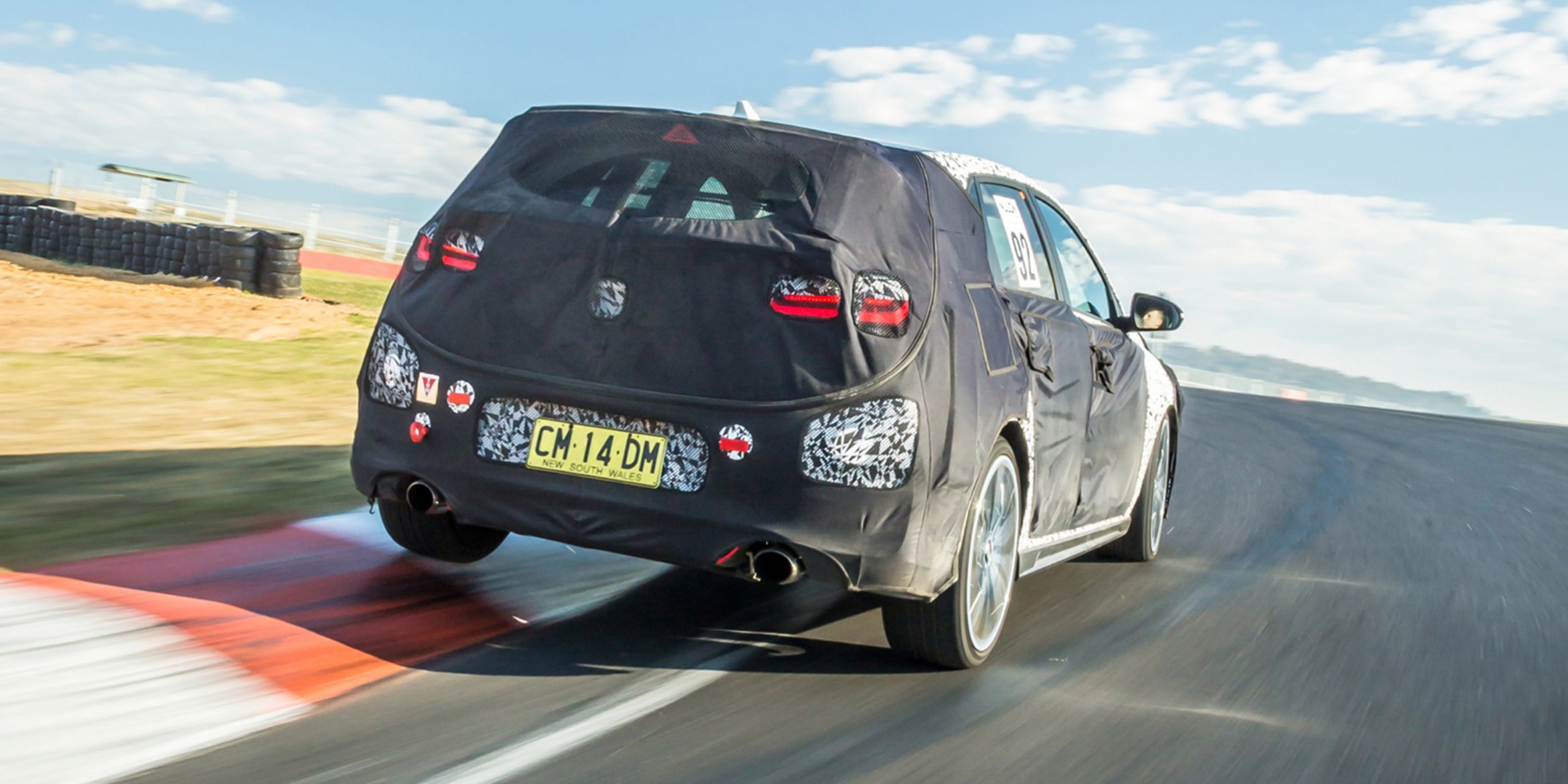 2018-hyundai-i30-n-mount-panorama-bathurst 2