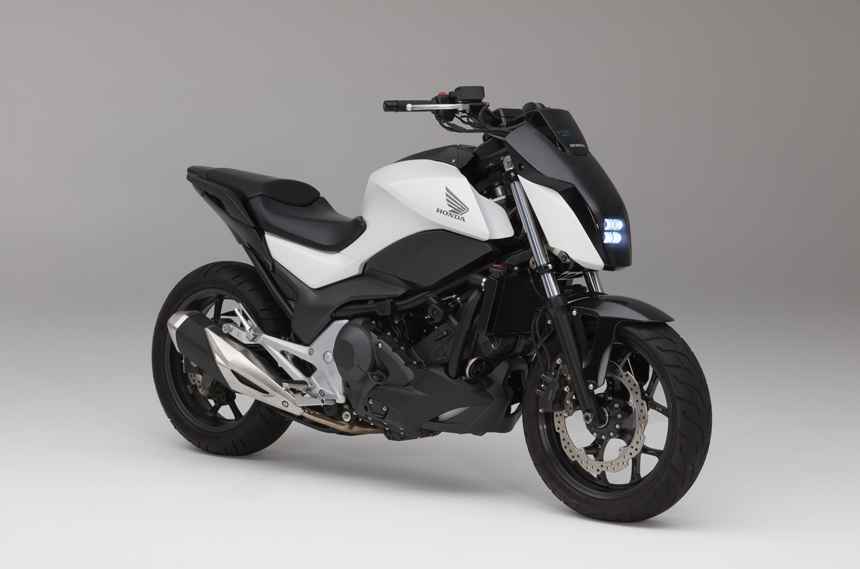 567naprancheta_honda_riding_assist_2.jpg