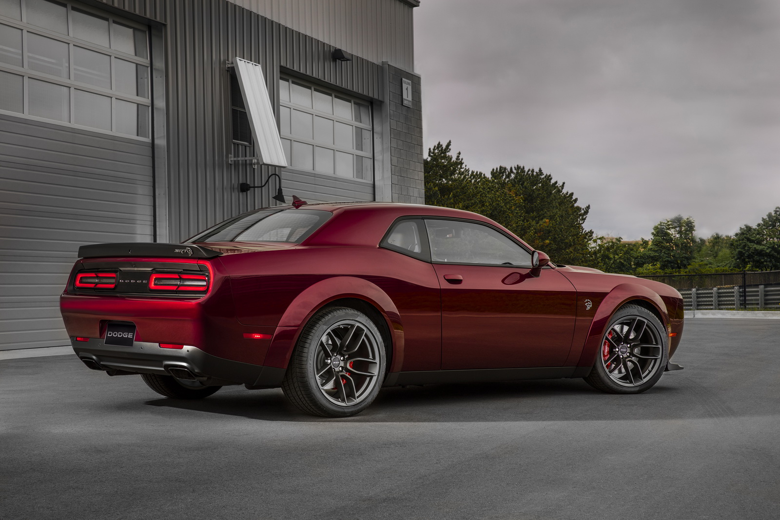 dodgechallengerhellcat-widebody-06