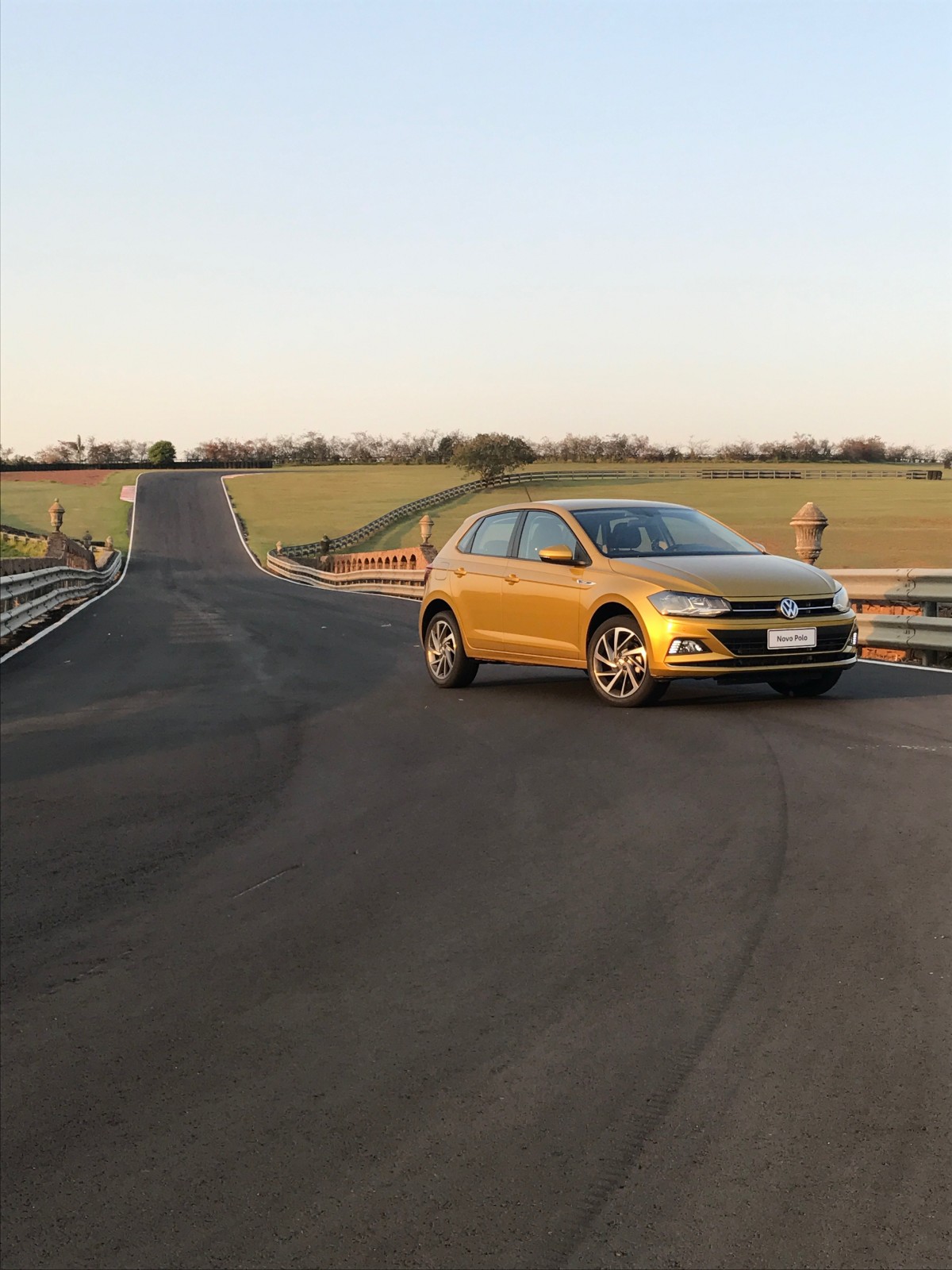 Volkswagen Polo 200 TSI