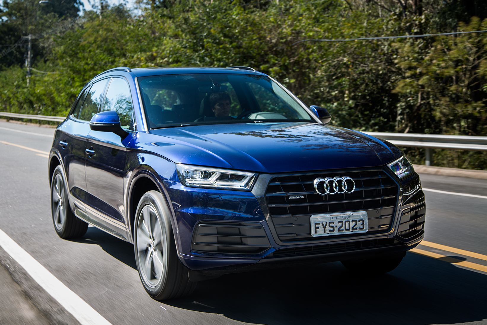 audi_q5_95.jpg