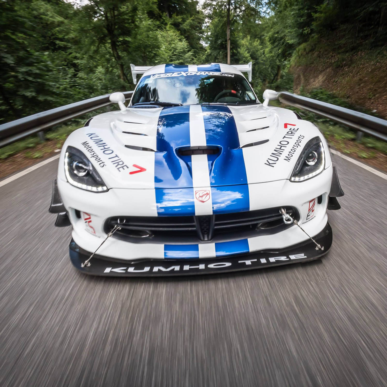 dodge viper acr nurburgring 2