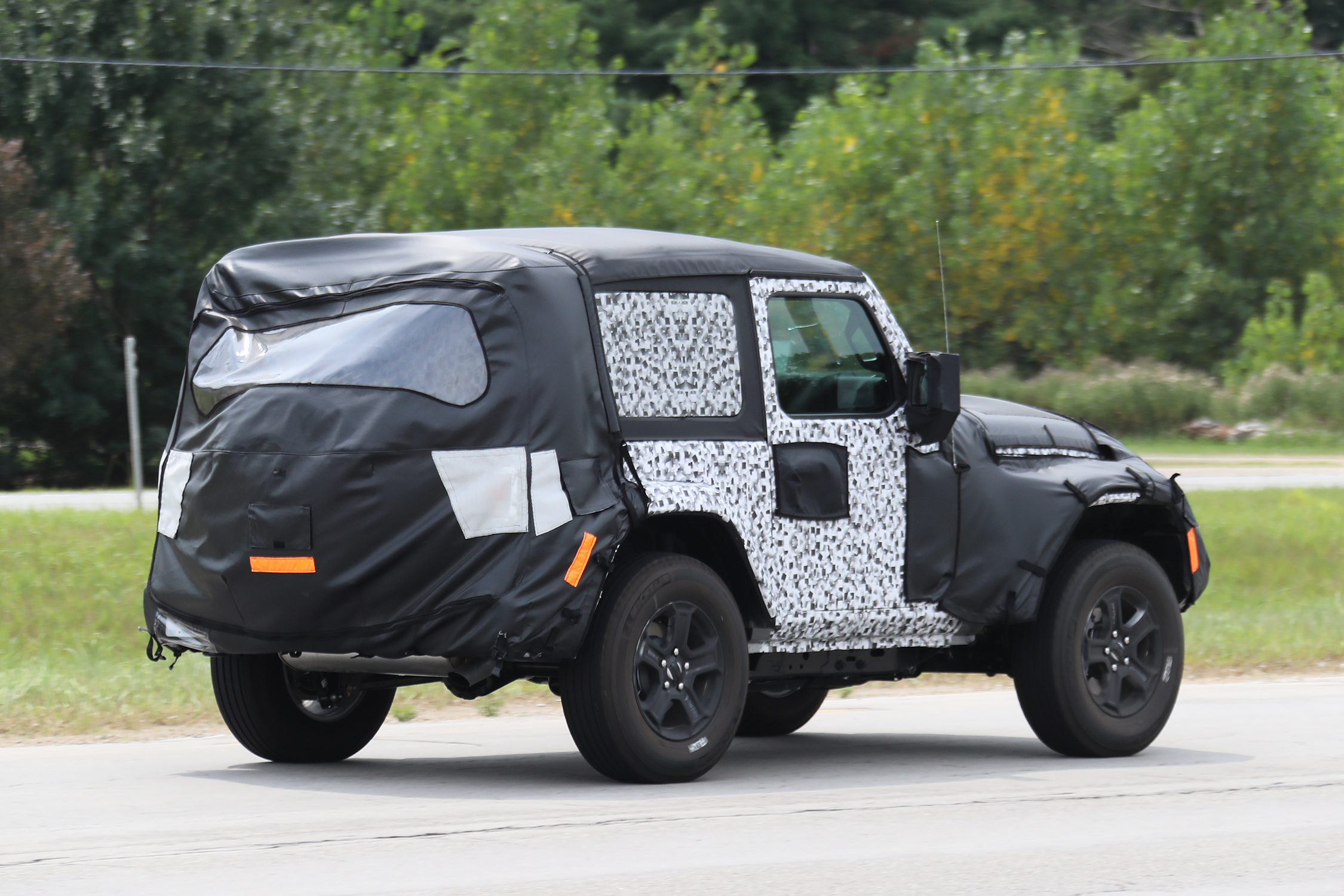 jeep wrangler 2 portas softop 2018 automedia 9