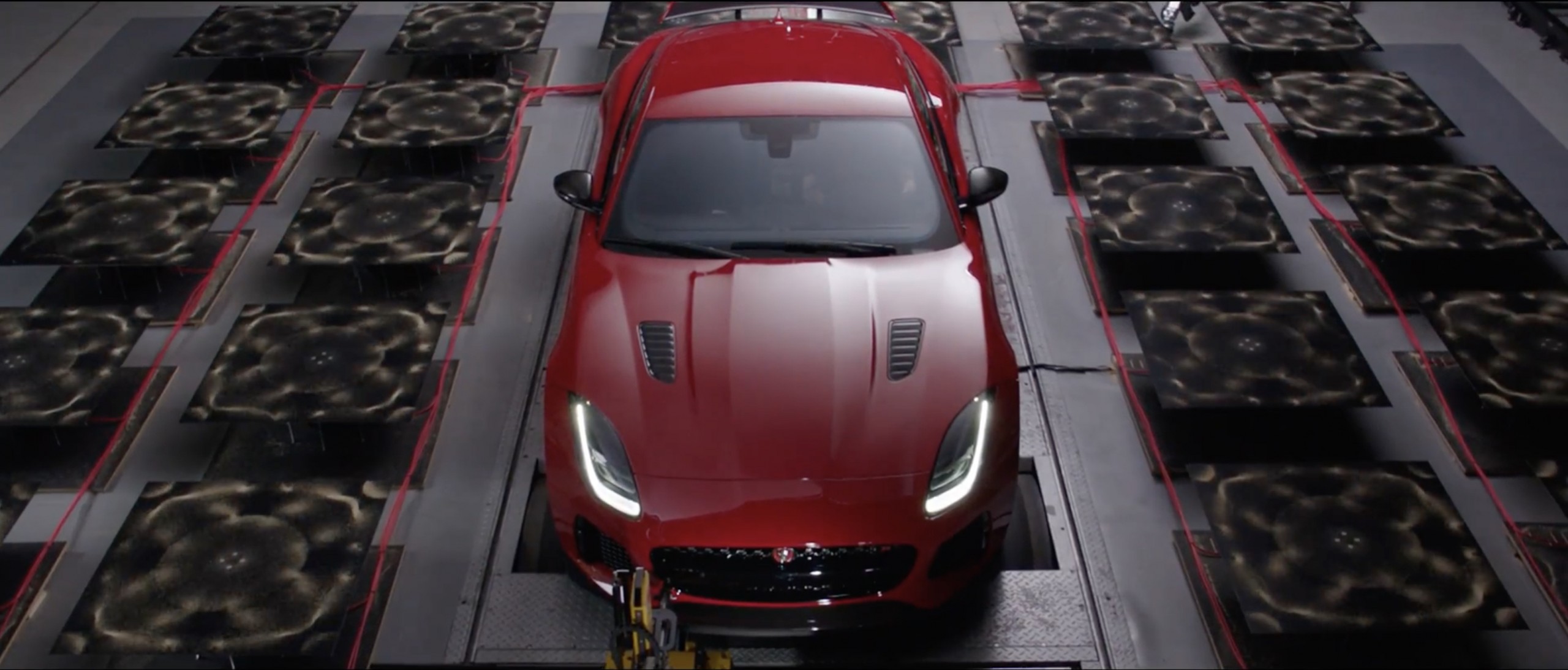 jaguar f-type SVR som cimática 4