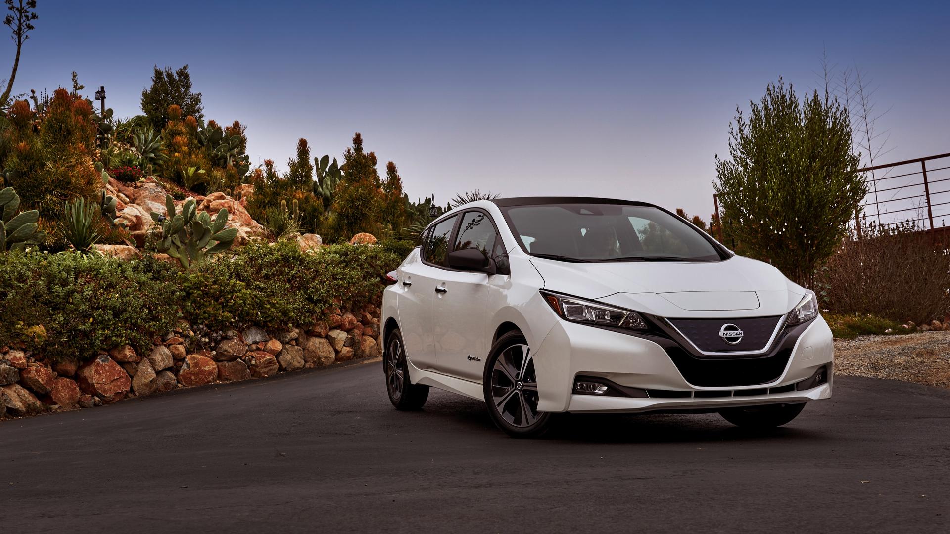 2018-nissan-leaf_6.jpg