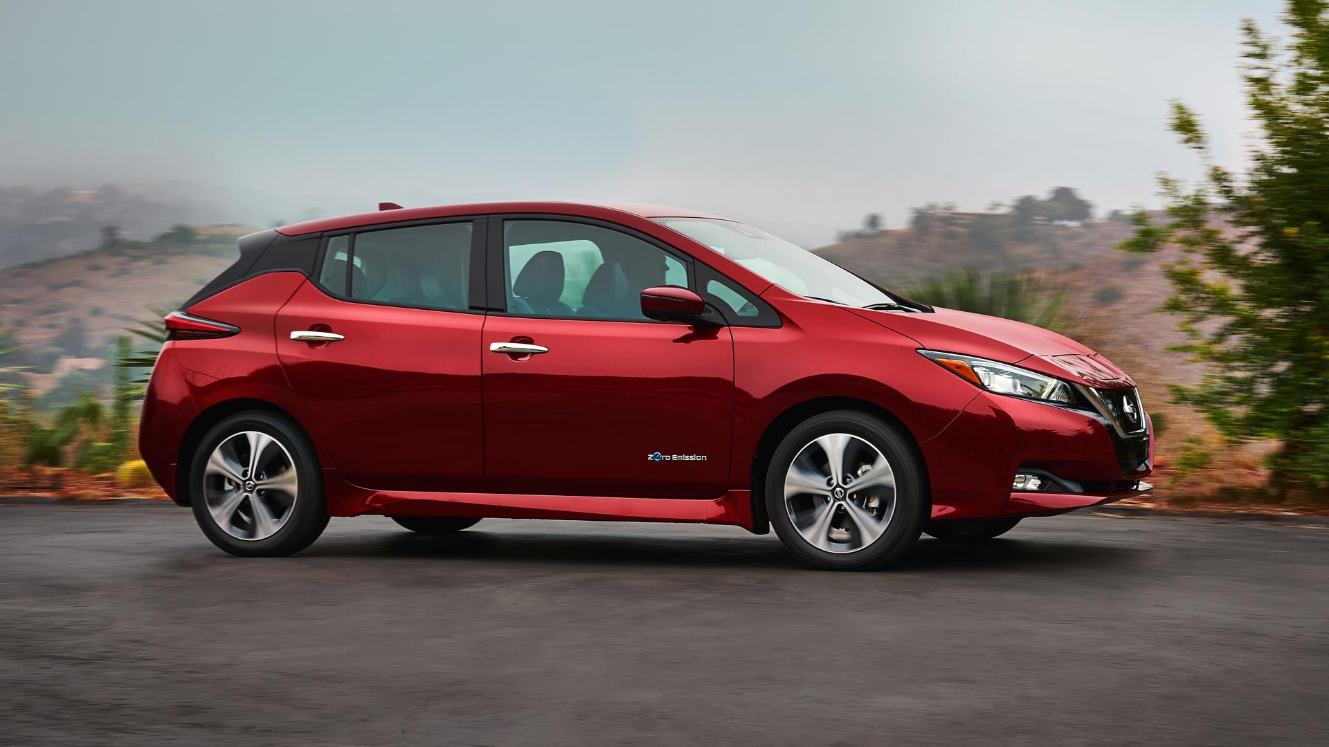 2018-nissan-leaf.jpg