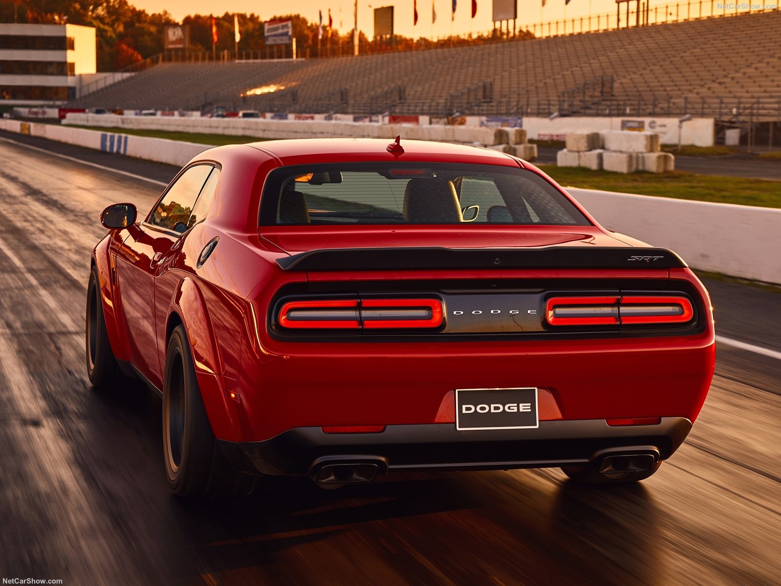 dodge-challenger_srt_demon-2018-1600-26.jpg