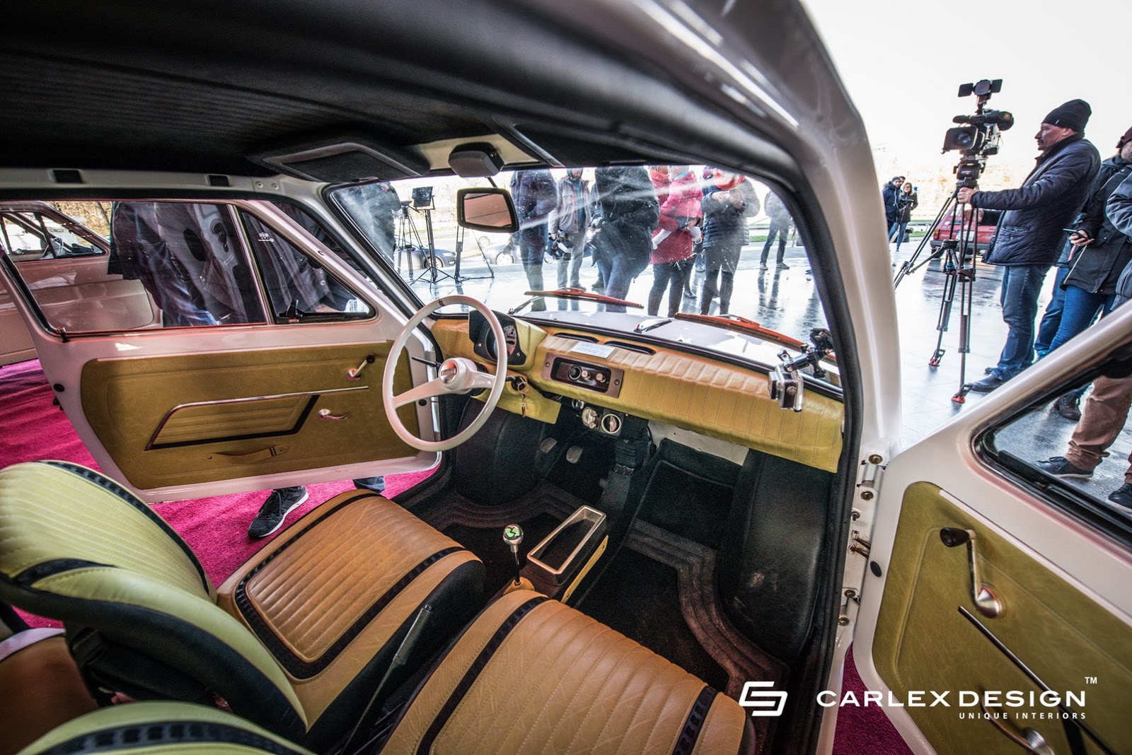 carlex tom hanks fiat 126p presente polônia