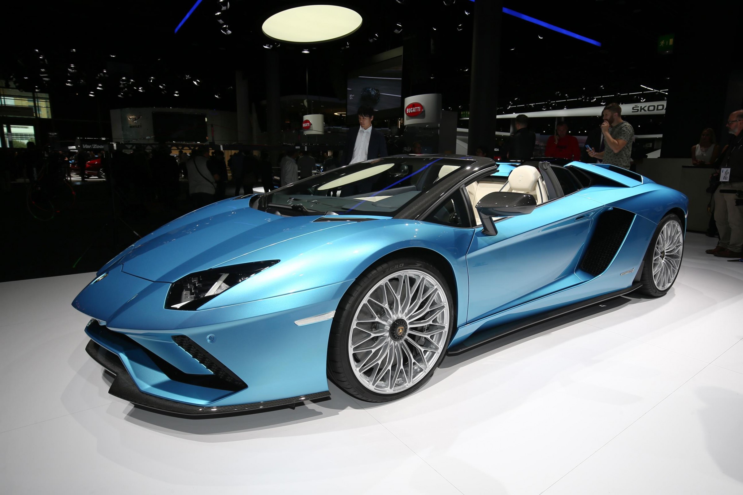 Lambortghini Aventador S Roadster