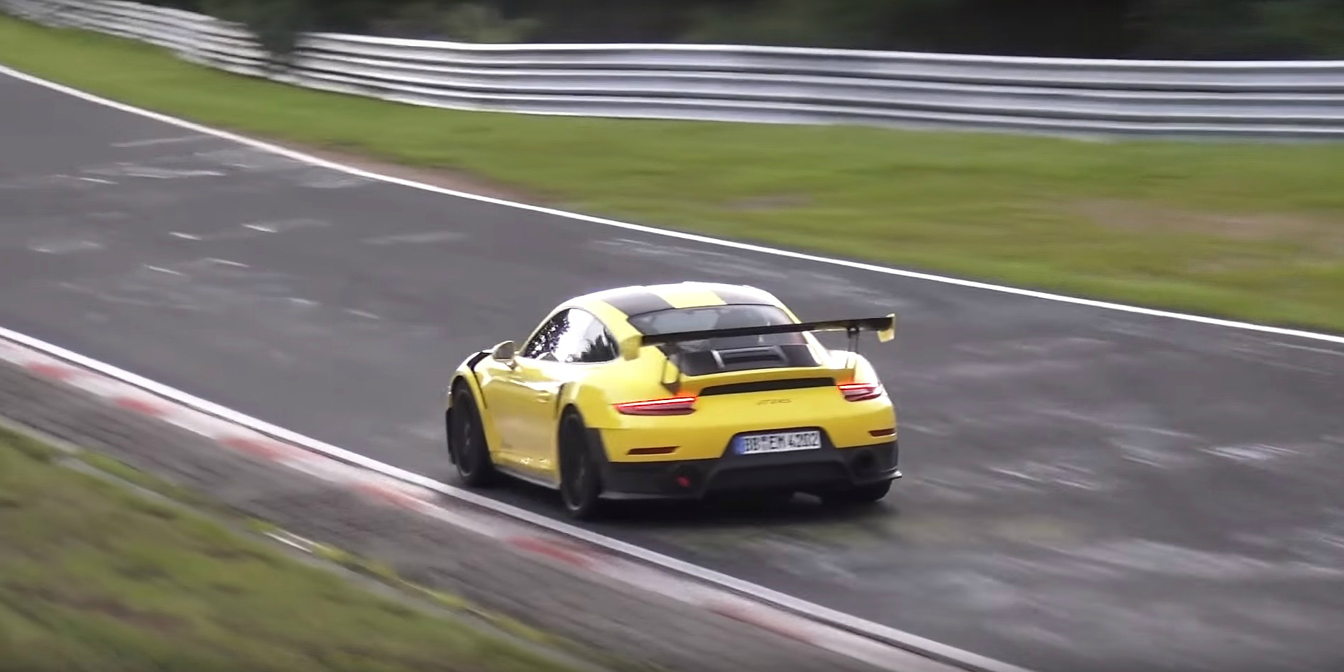 Porsche 911 GT2 RS