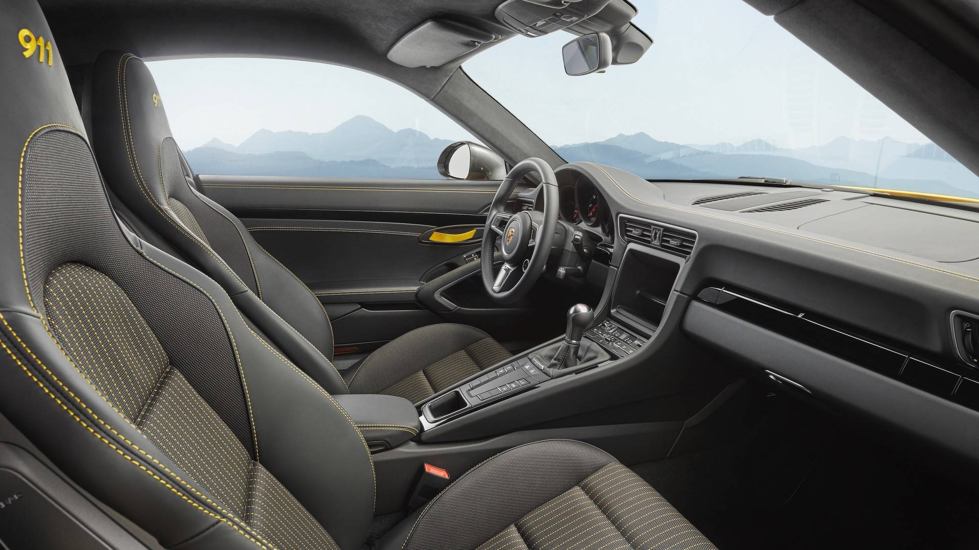 2018 porsche 911 carrera t