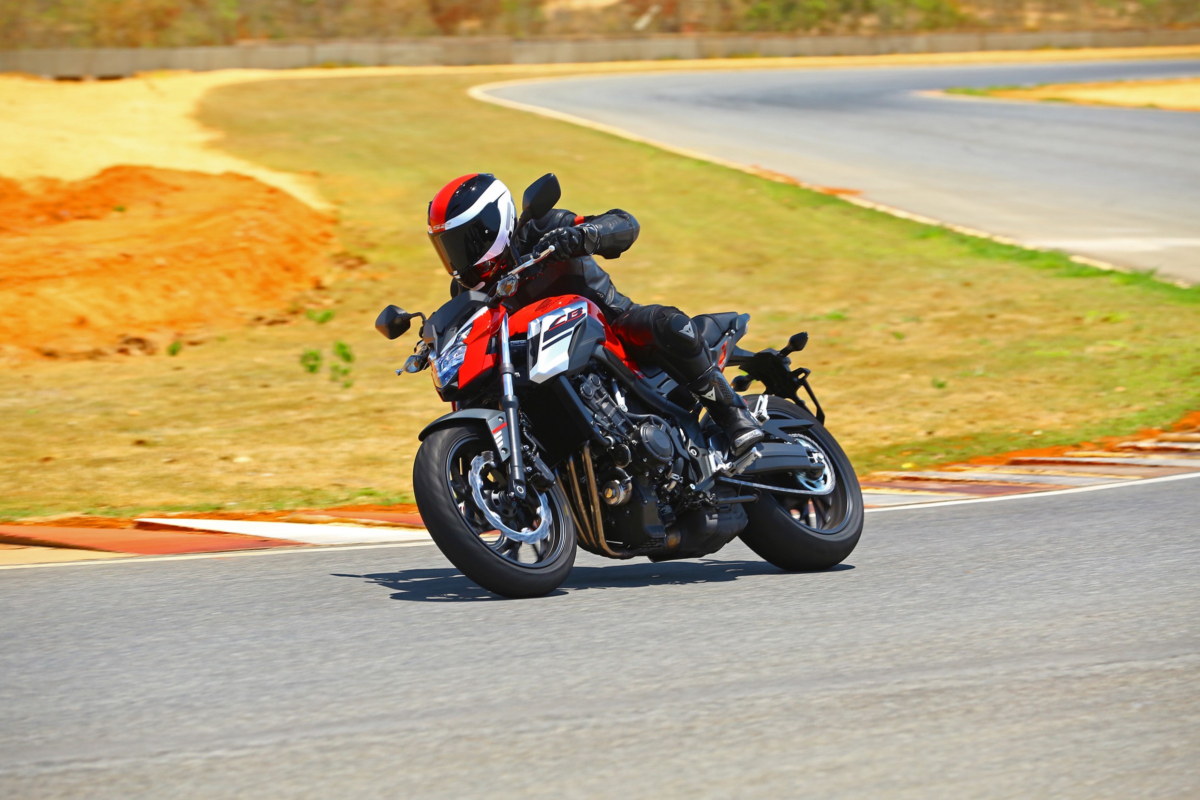 Honda CB650F 2018