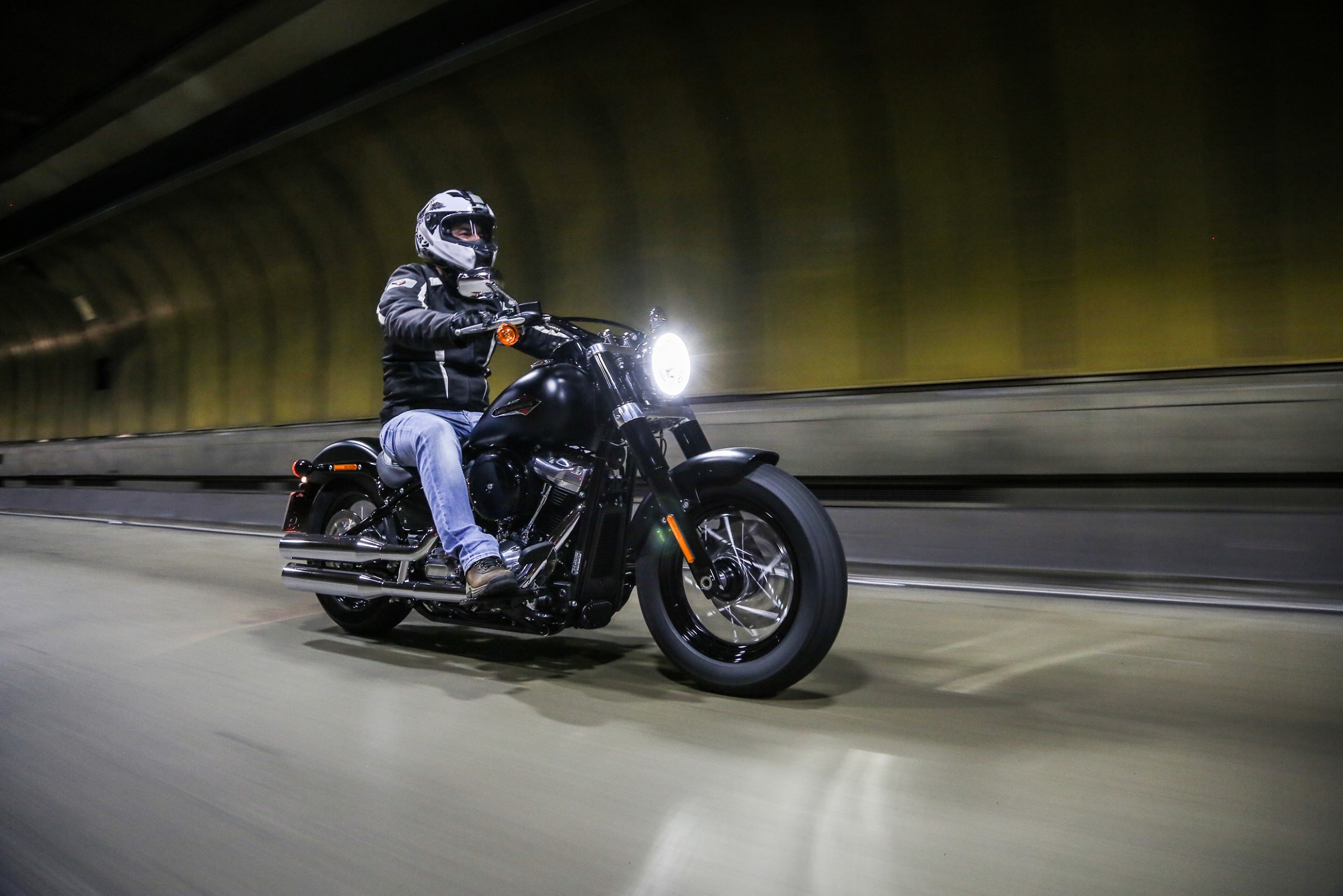 Teste Harley-Davidson Softail Slim