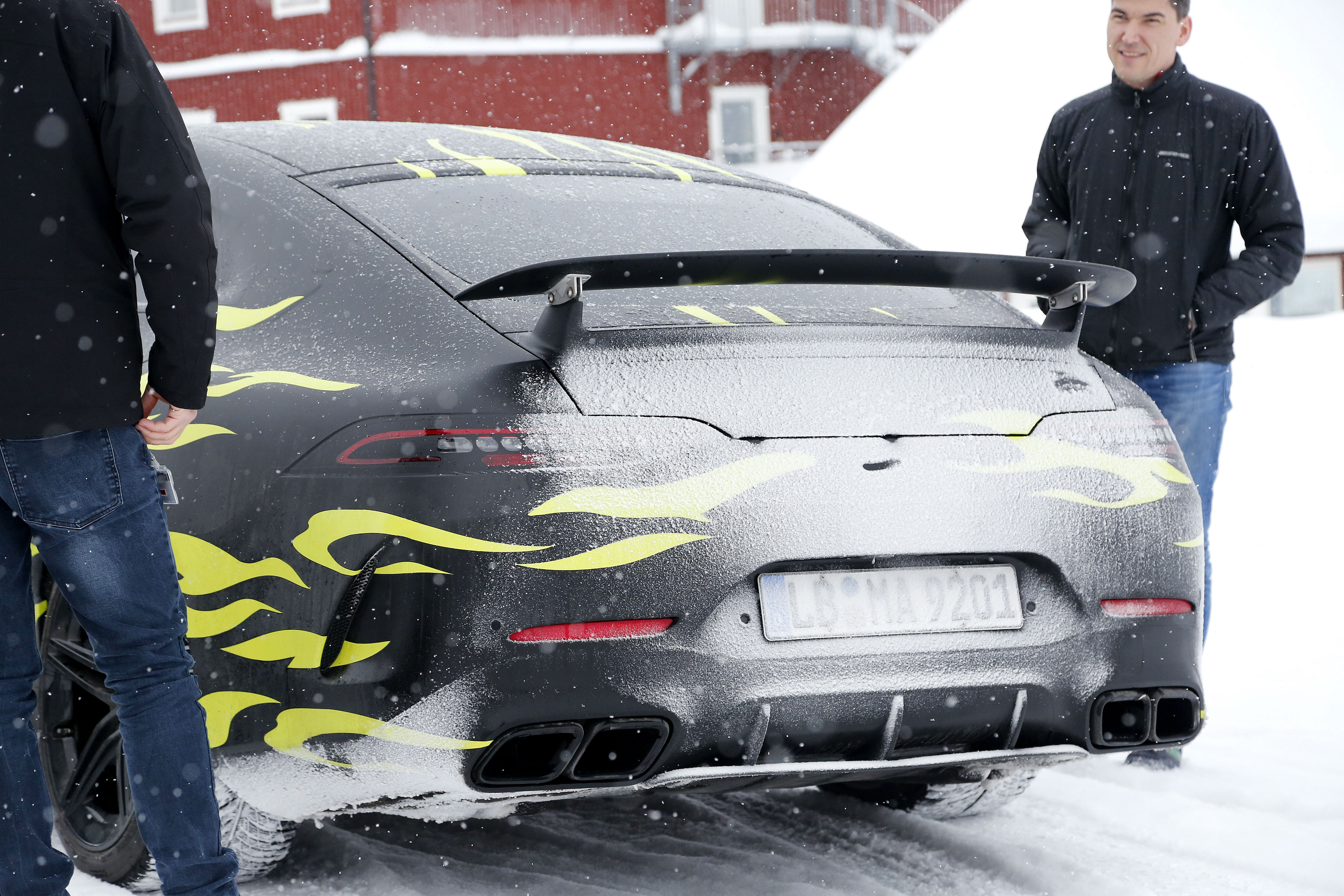 mercedes-amg_gt4_004.jpg