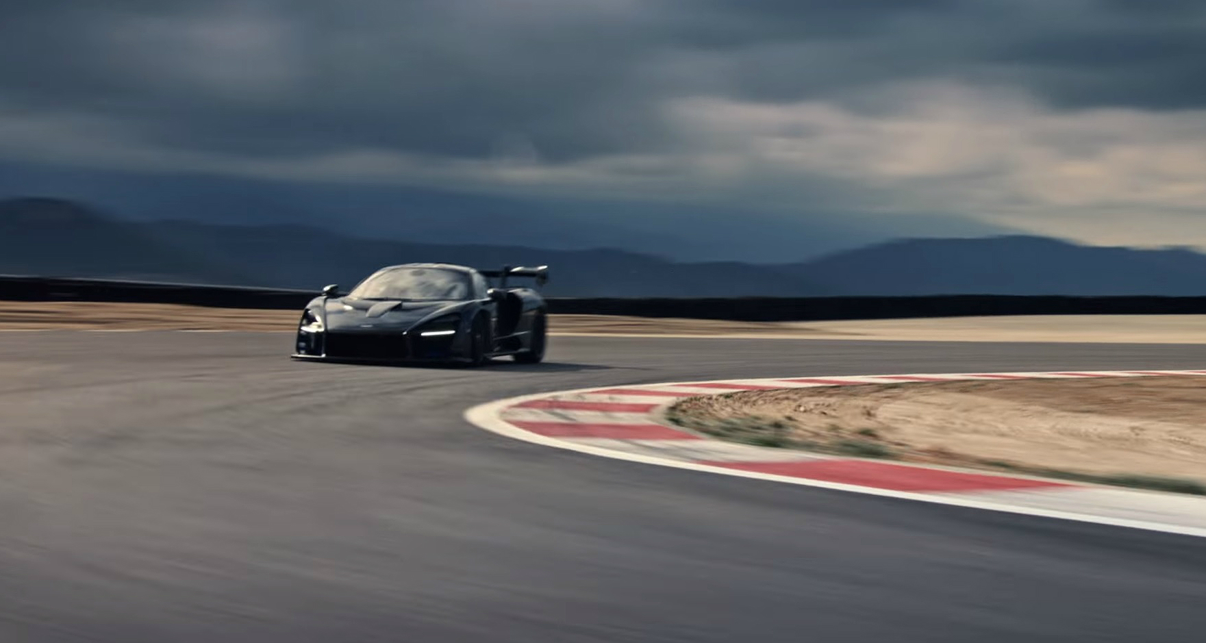 McLaren Senna