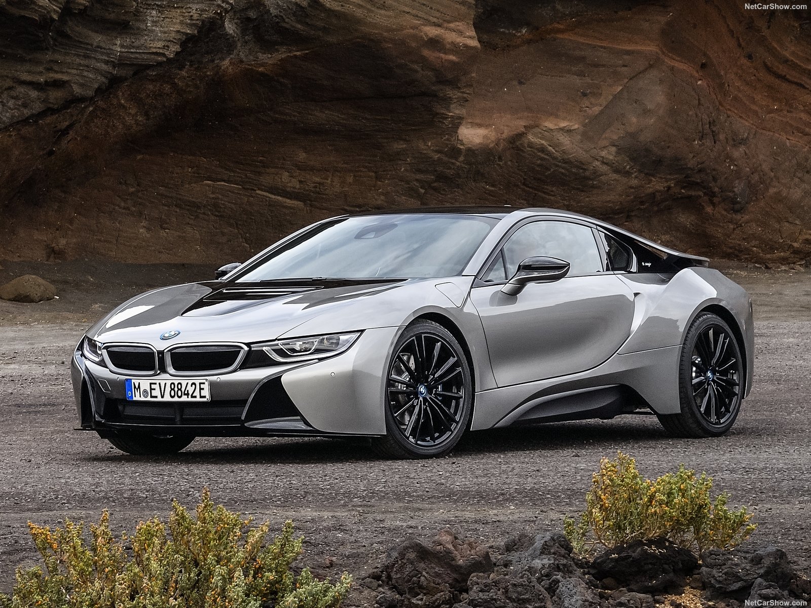 Bmw I8 Coupe 2019 1600 02