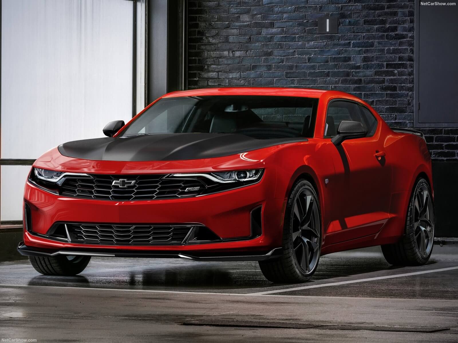 Chevrolet Camaro 2019 1600 01