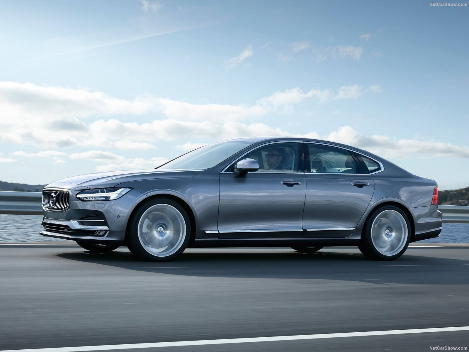 Volvo S90 2017