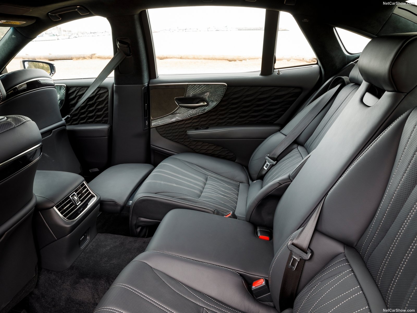 Lexus LS 500h 2018