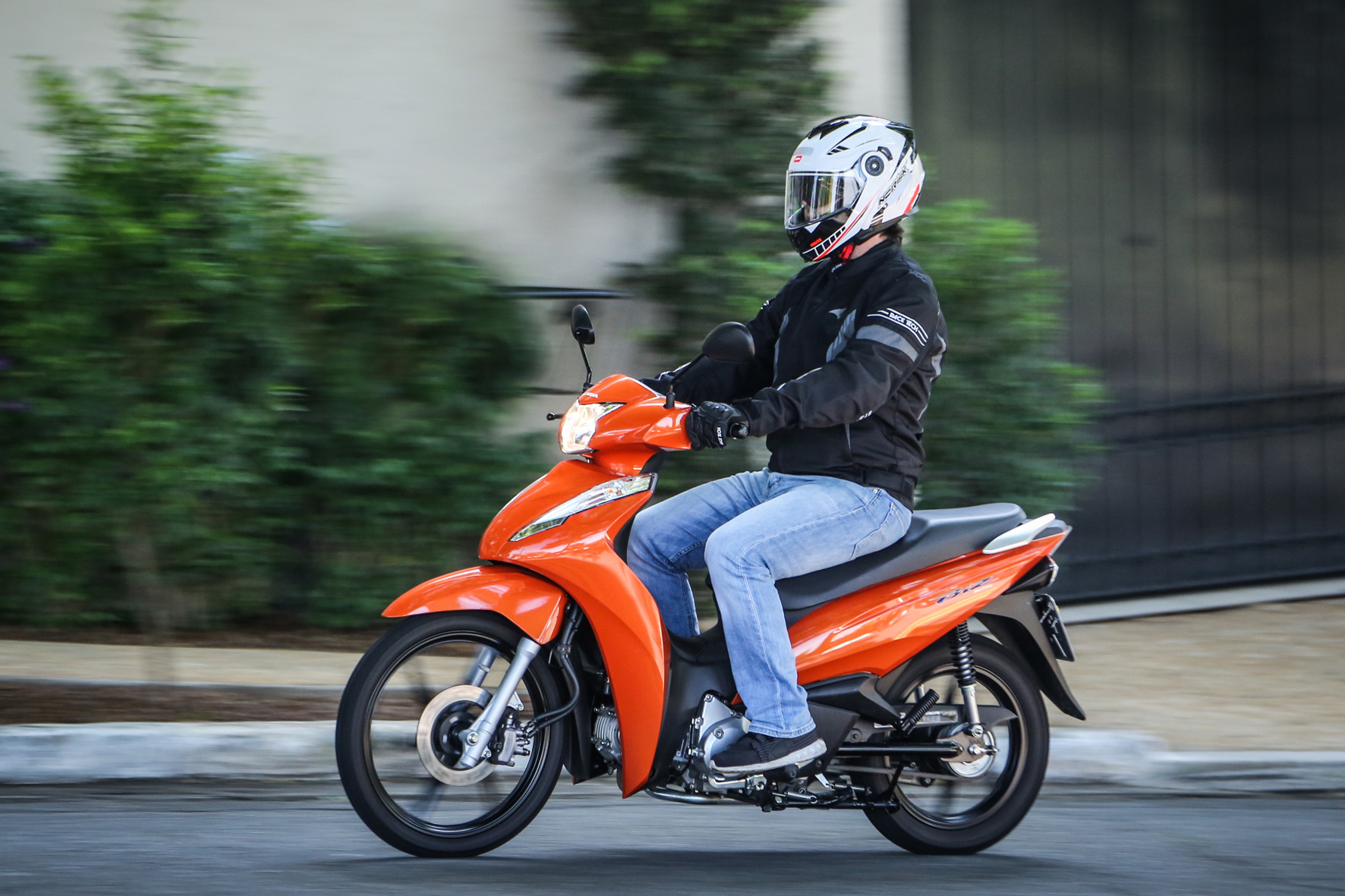 Dafra Apache RT 200