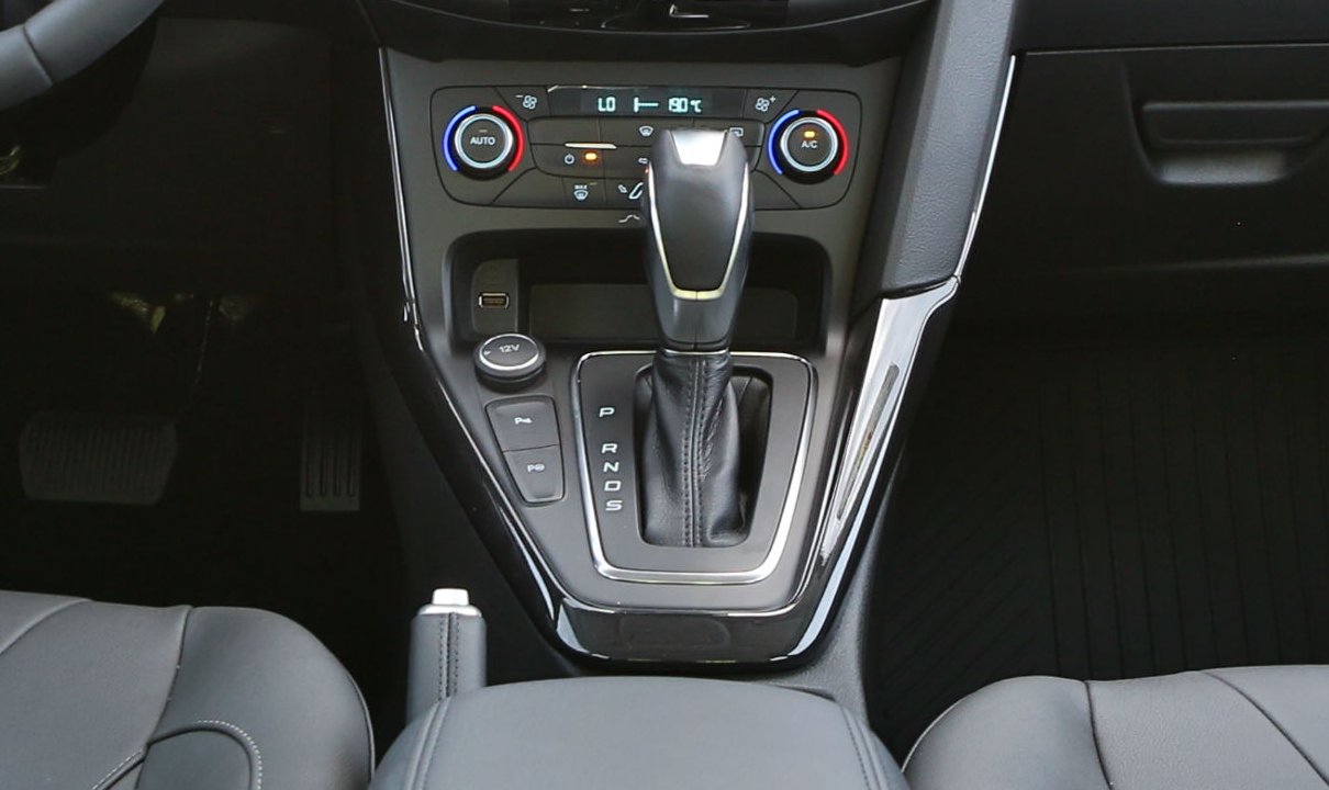 Comparativo Ford Focus X Chevrolet Cruze