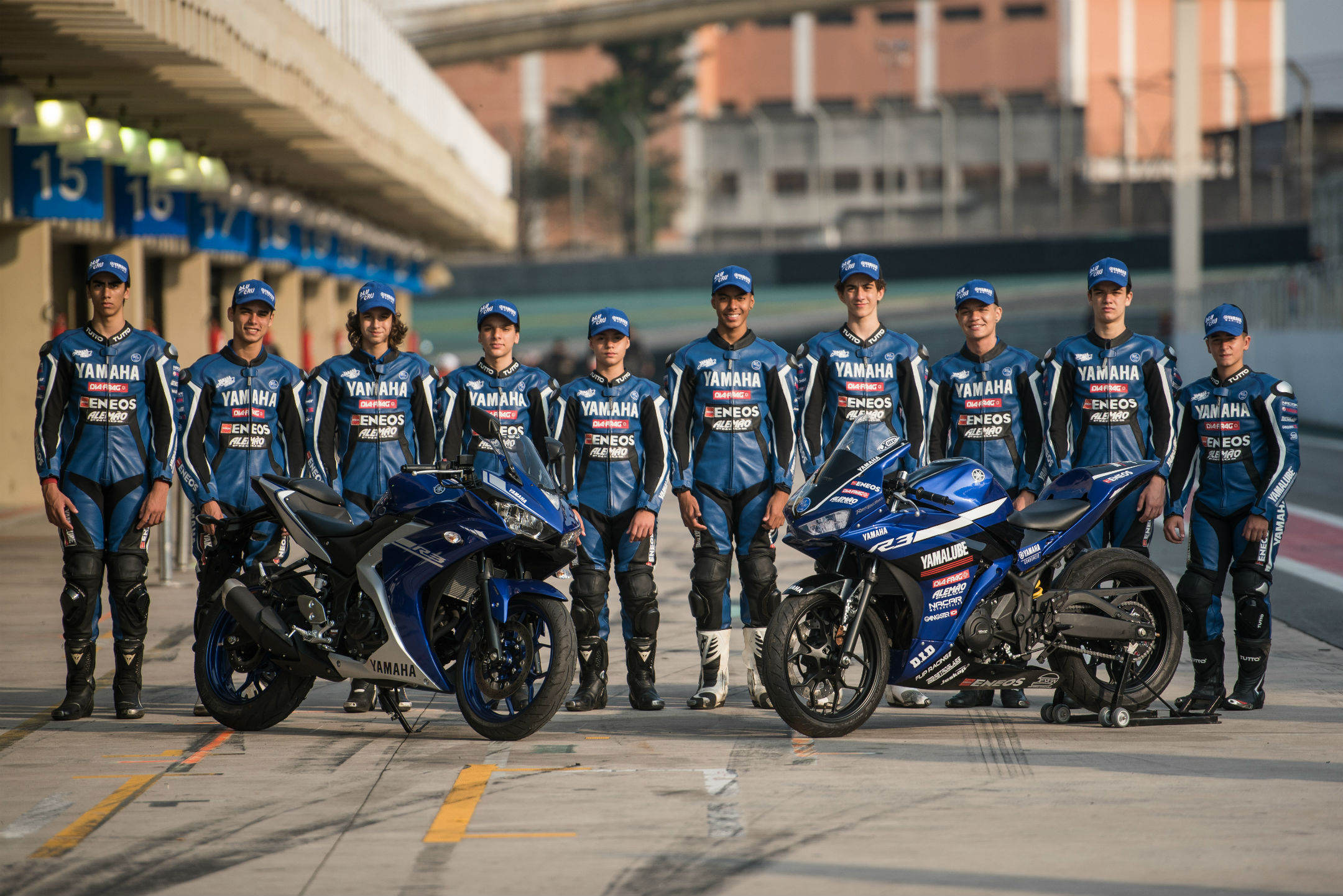 Yamalube R3 Cup