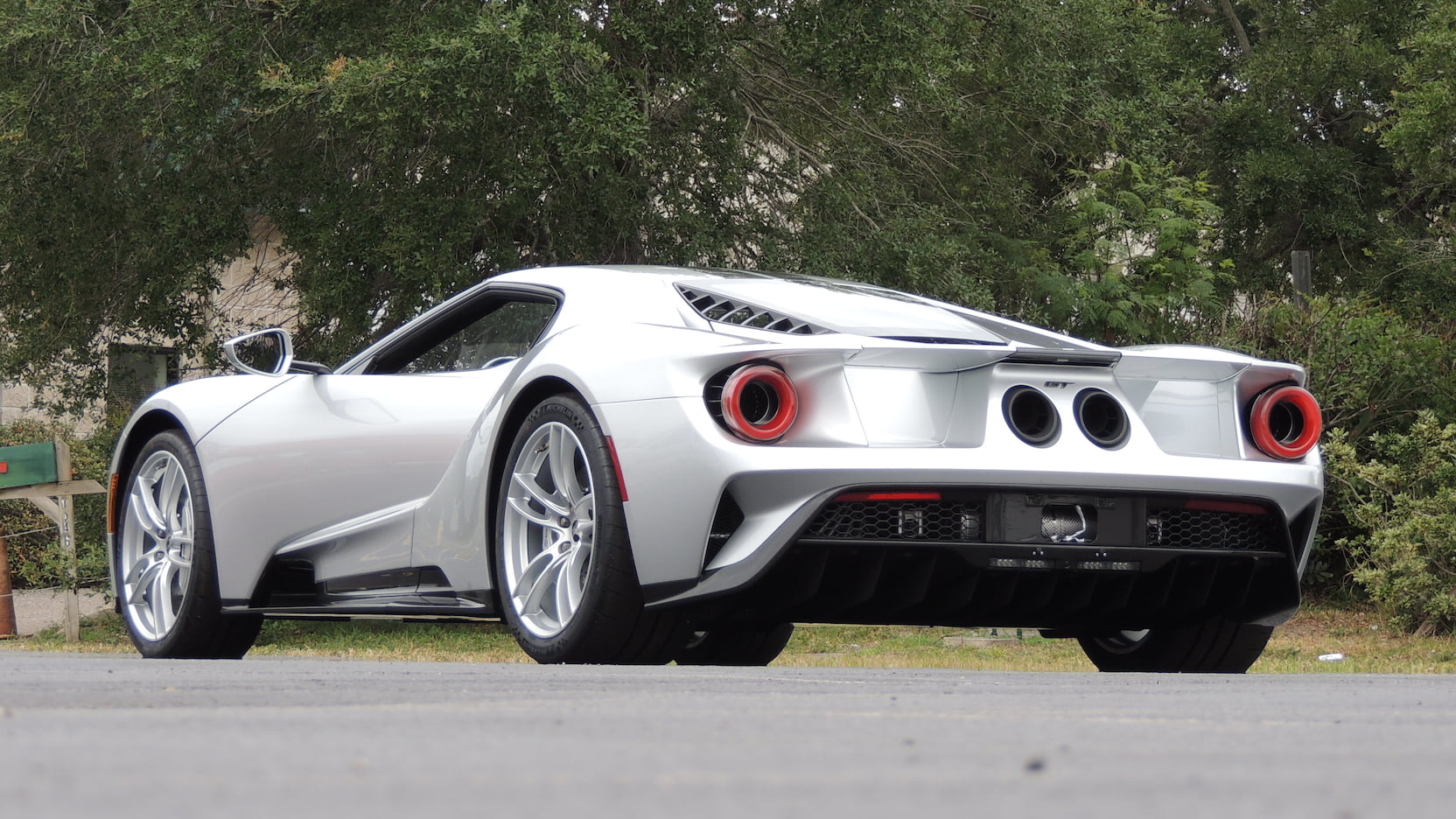 Ford GT
