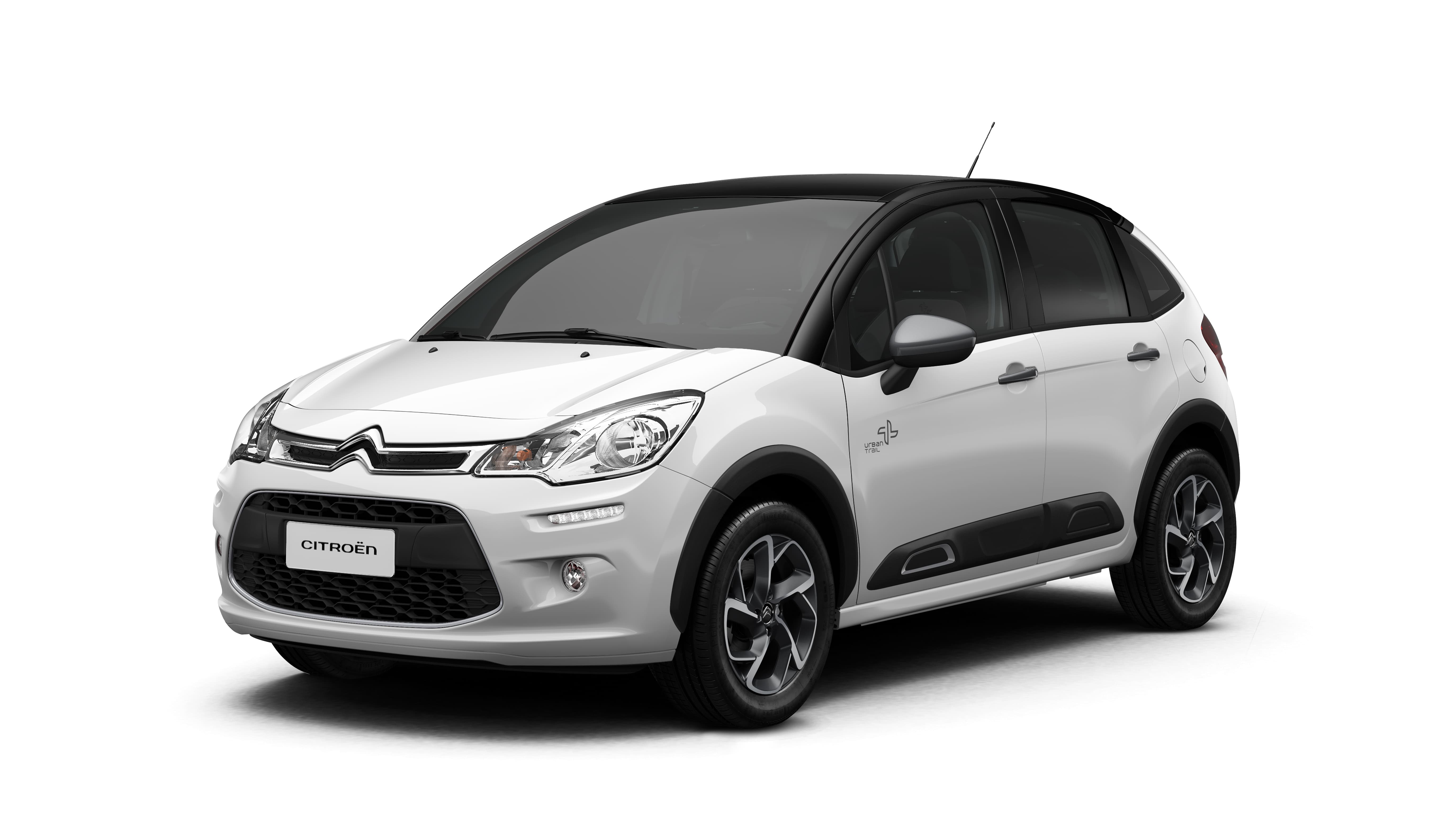 Citroën C3 na versão Urban Trail tem teto preto que contrasta com a carroceria branca